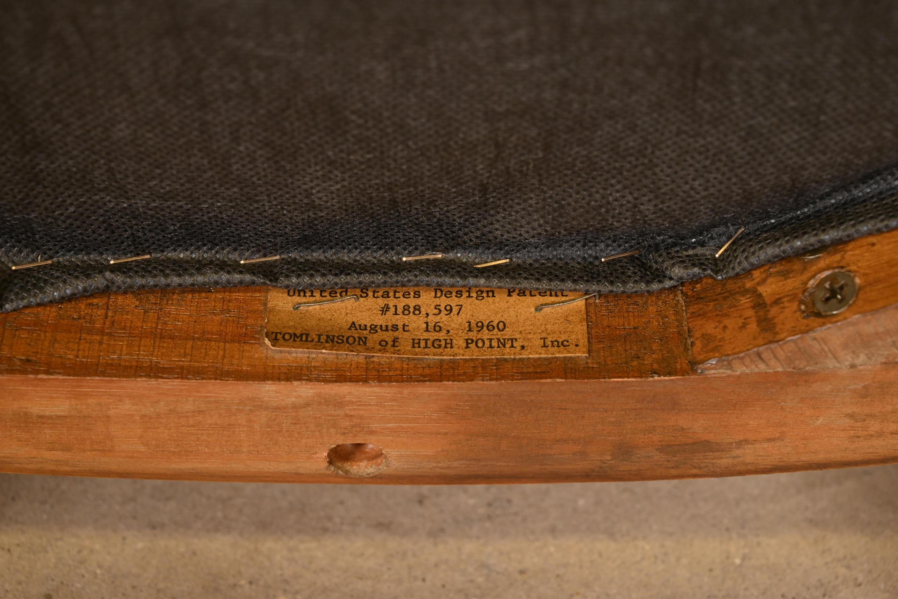 Tomlinson Moderner Clubsessel oder Loungesessel aus Nussbaumholz, 1960er Jahre im Angebot 4