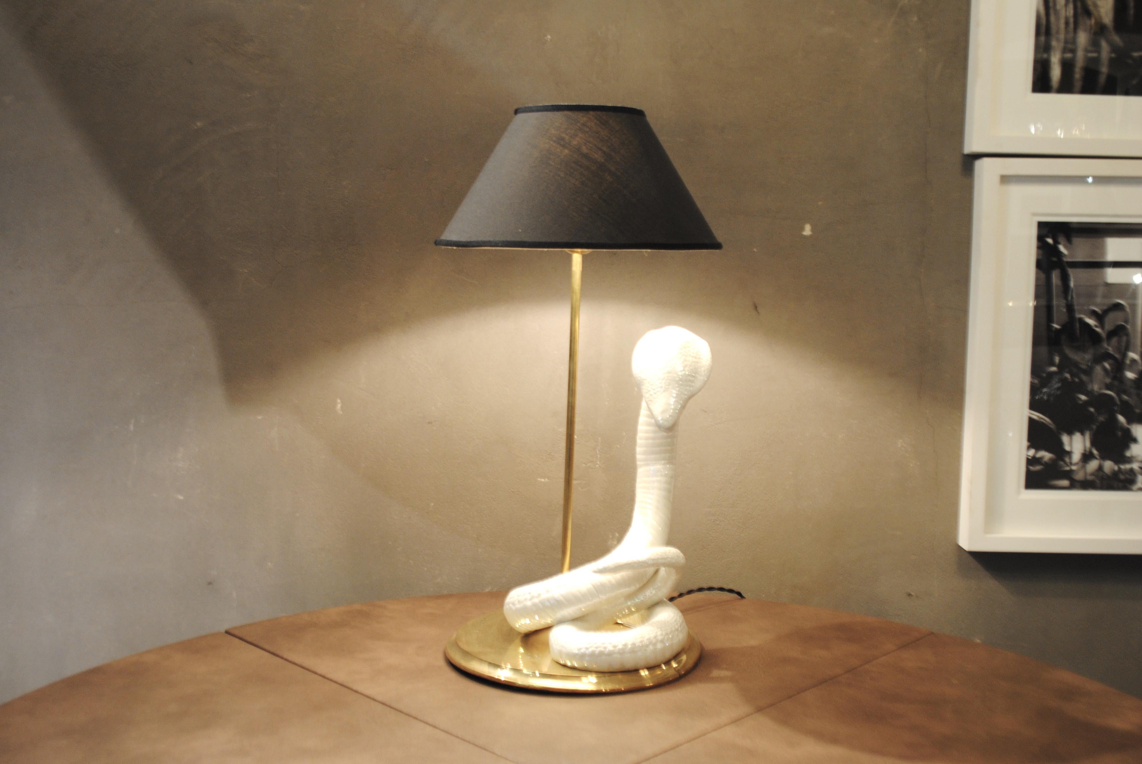 Mid-Century Modern Tommaso Barbi 1960s Table Lamp in Ceramic and Brass For Sale