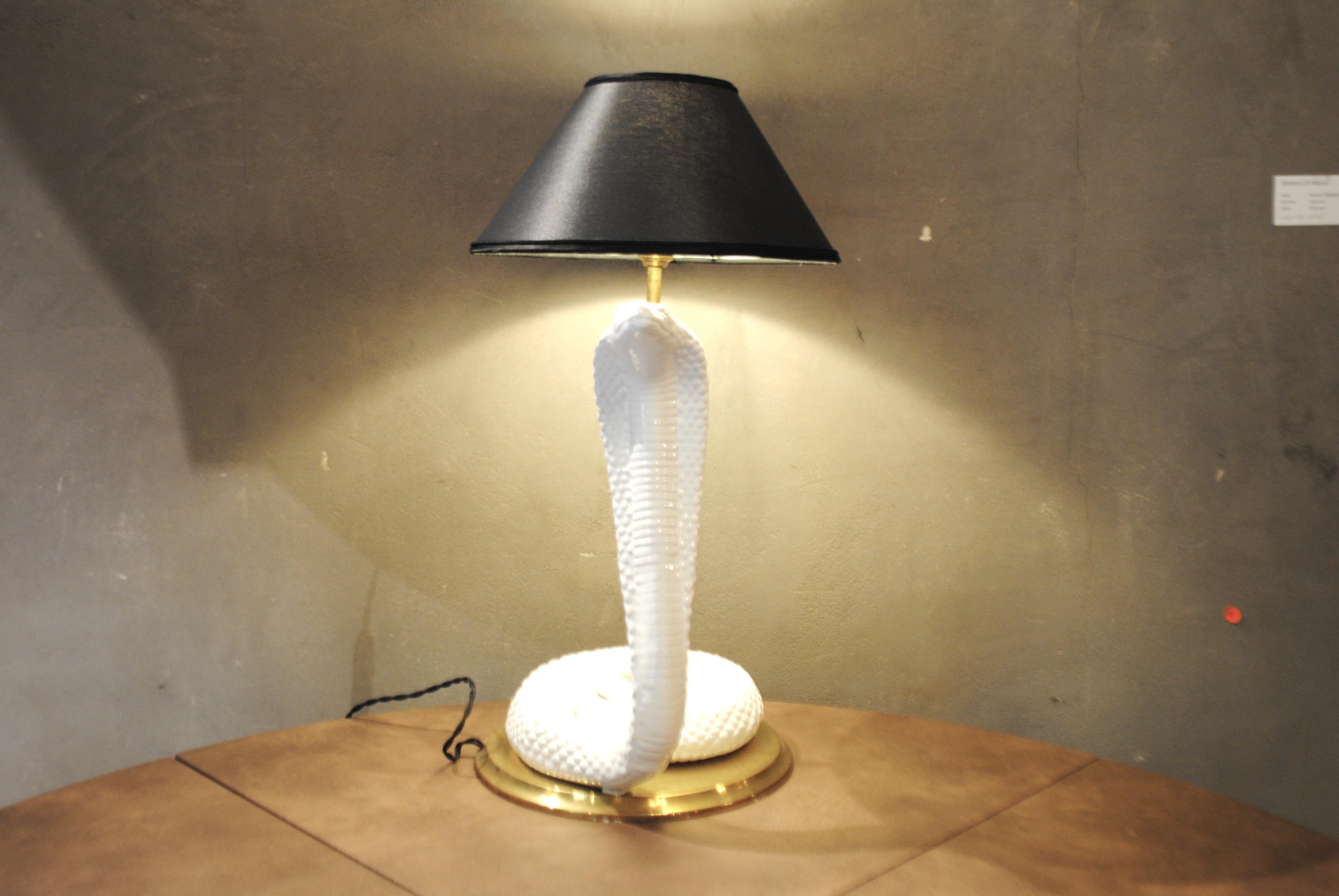 Mid-Century Modern Tommaso Barbi 1960s Table Lamp in Ceramic and Brass For Sale