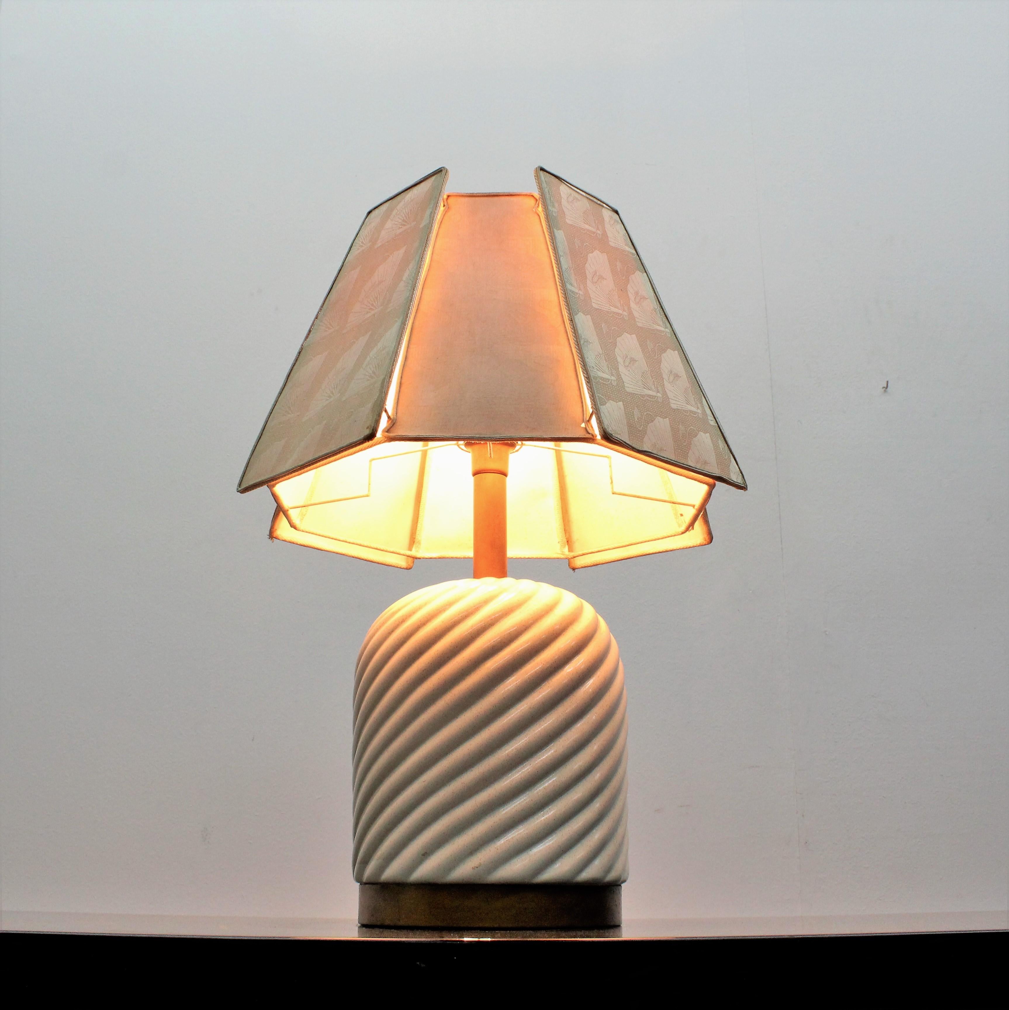 Late 20th Century Midcentury White Ceramic Table Lamp Tommaso Barbi, Italy 1970s 