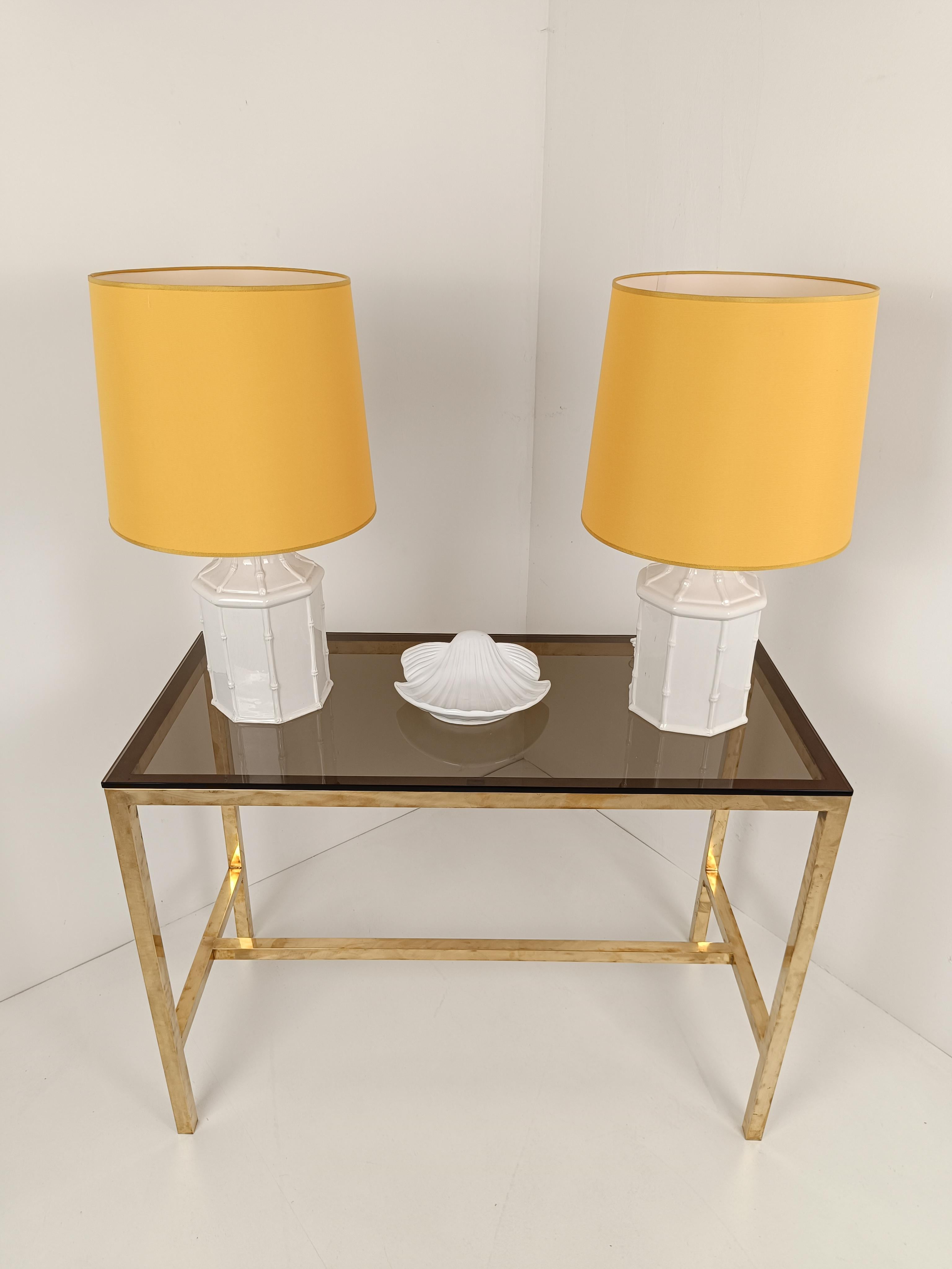 Tommaso Barbi-Schale / The Scallop Shaped Vide-poche aus weiß glasierter Keramik, 70er Jahre im Angebot 1