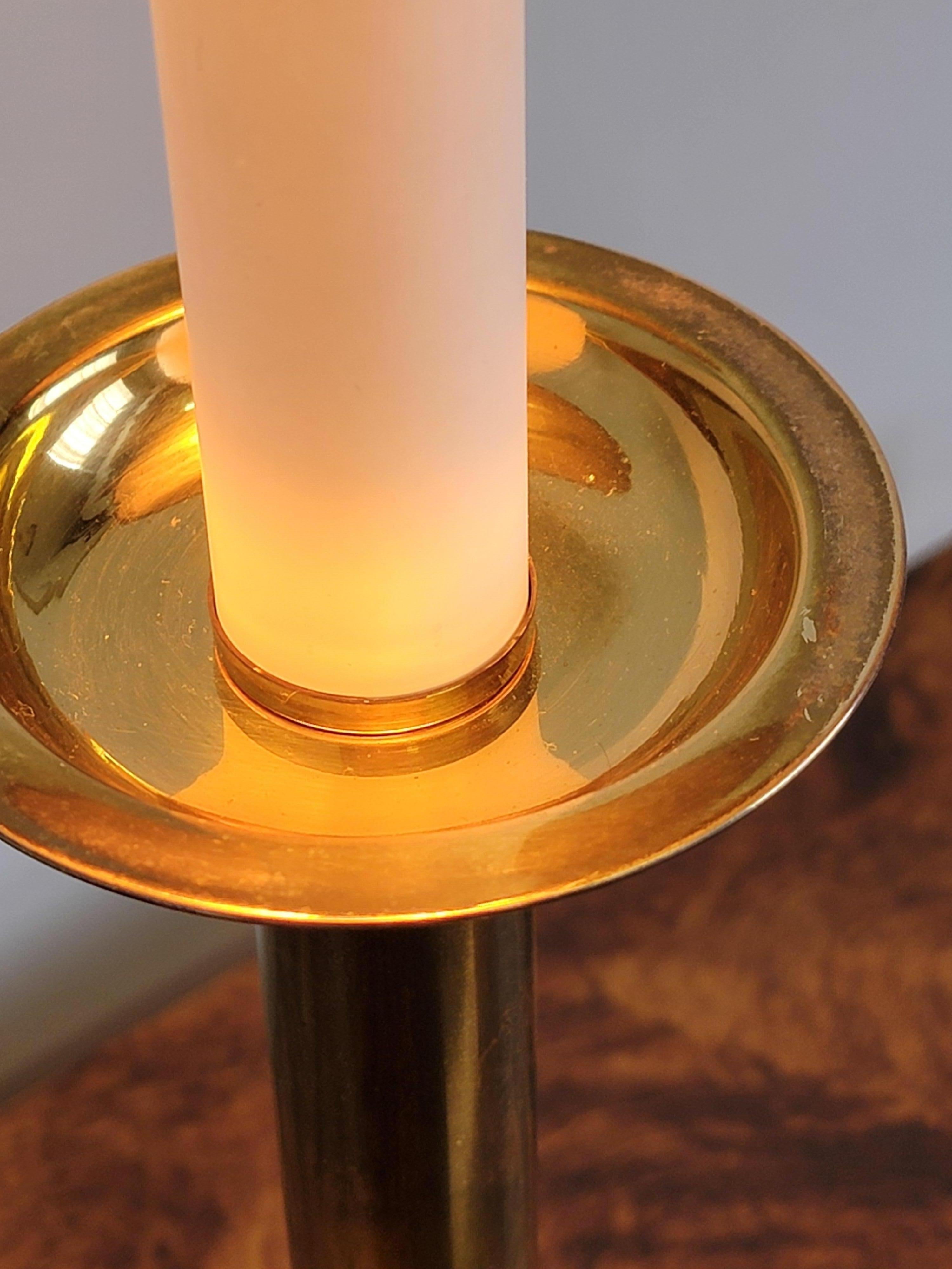 Tommaso Barbi Brass And Lacquer Table Lamp  For Sale 3