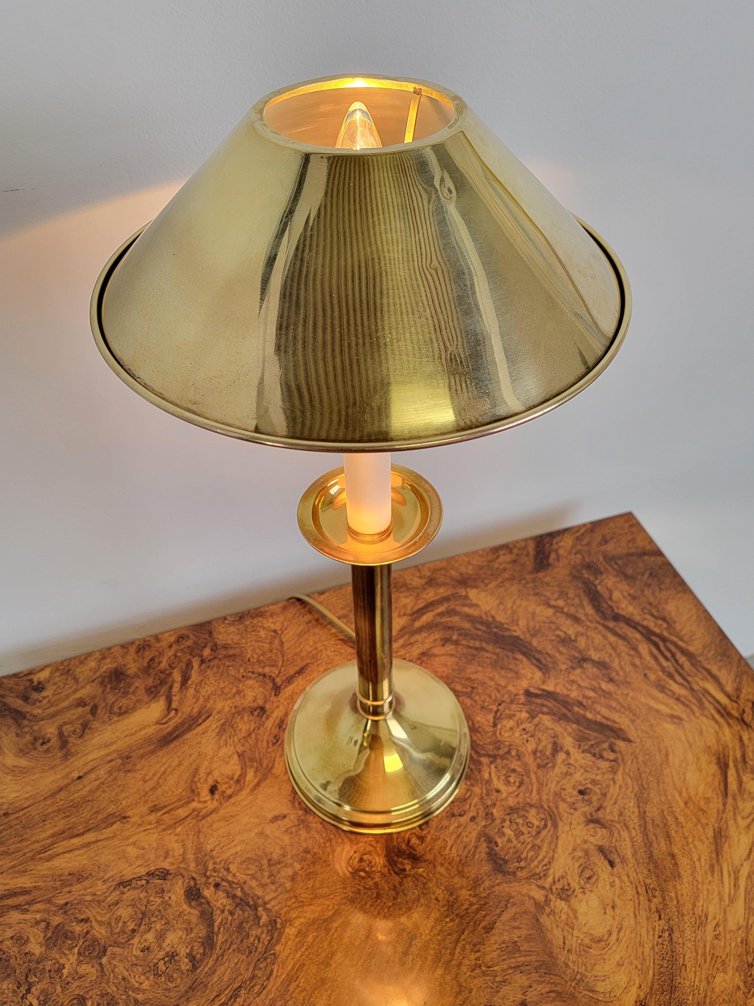 Late 20th Century Tommaso Barbi Brass And Lacquer Table Lamp  For Sale