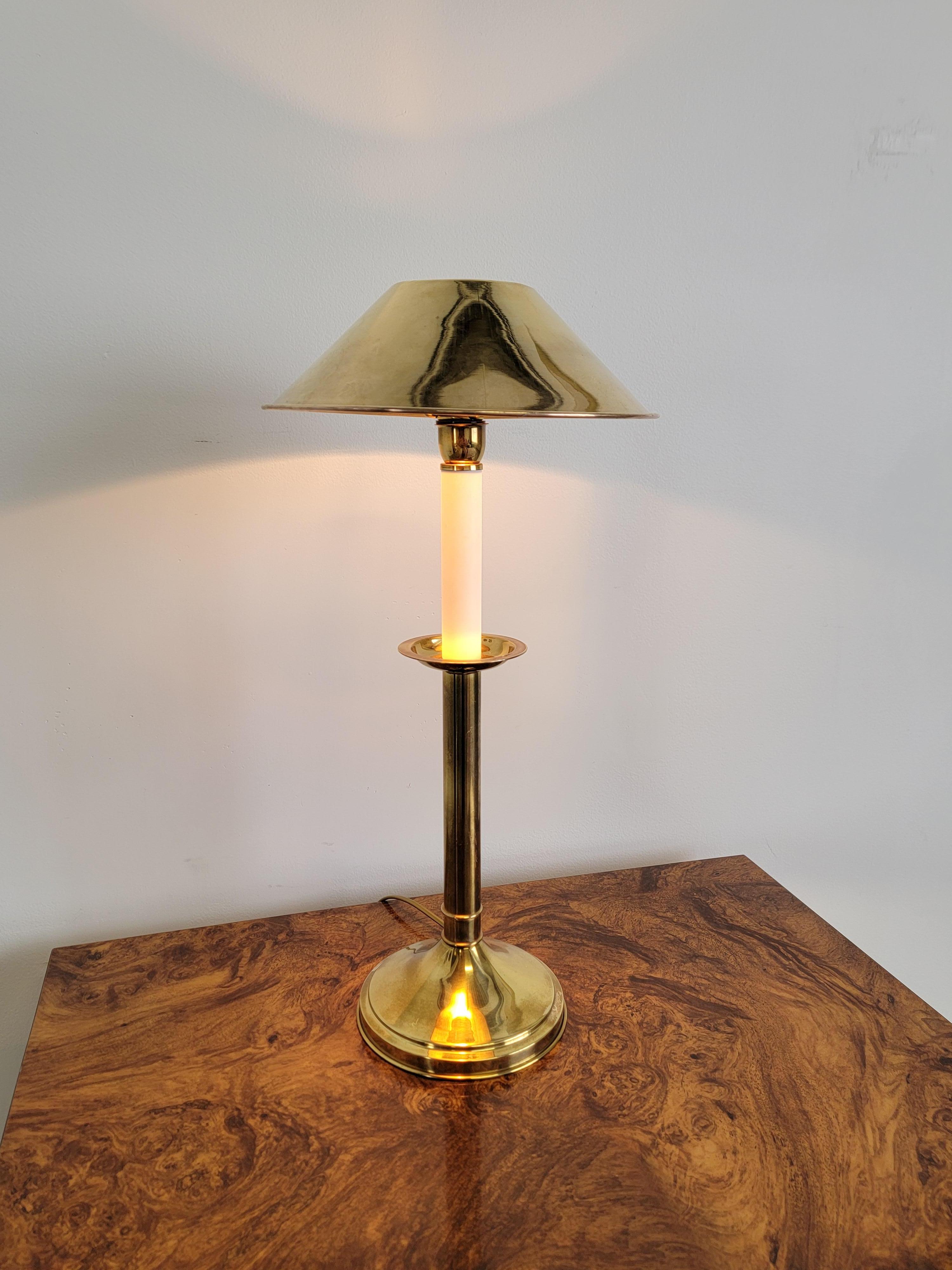 Tommaso Barbi Brass And Lacquer Table Lamp  For Sale 1