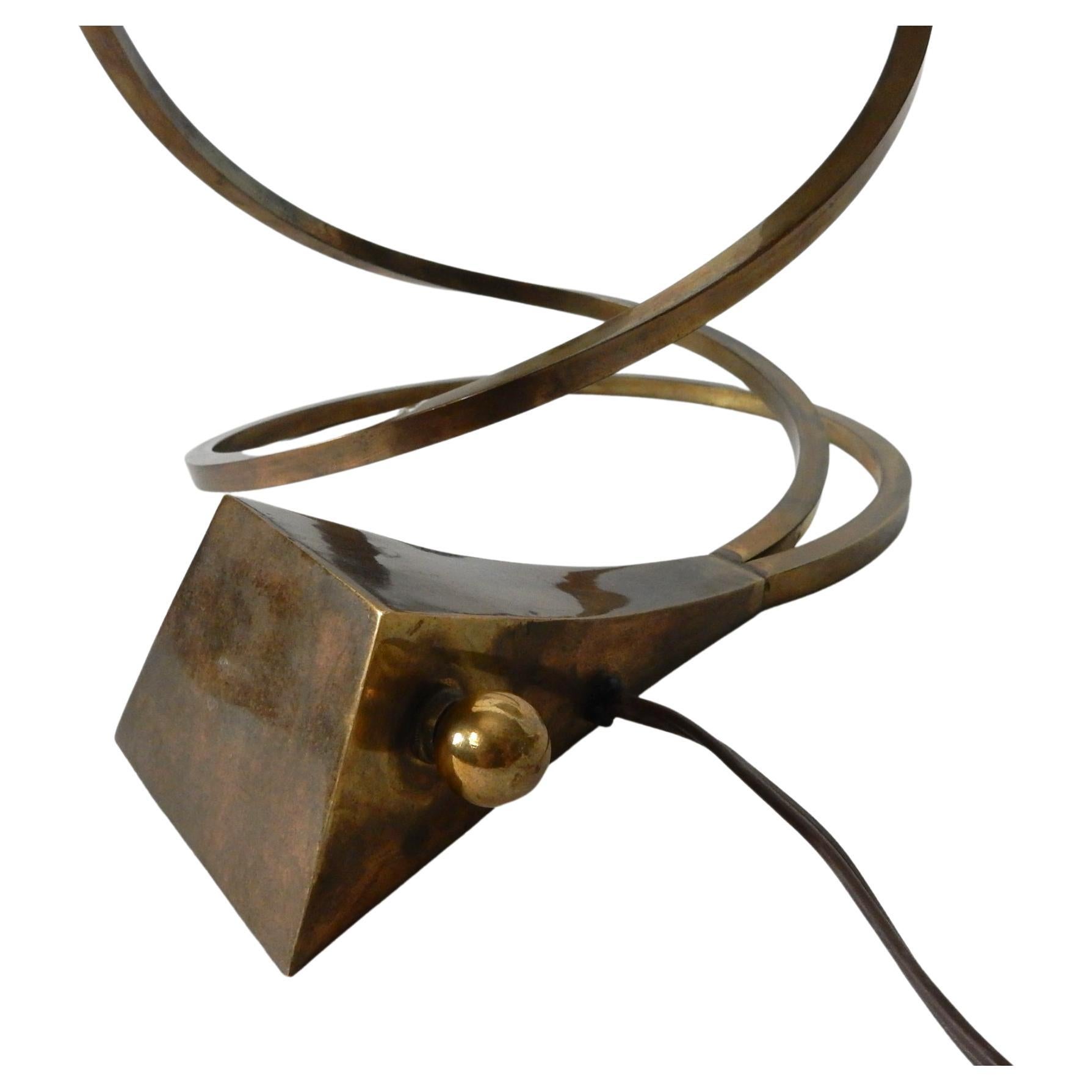 Mid-Century Modern Tommaso Barbi Brass Leaf Desk Lamp For Sale