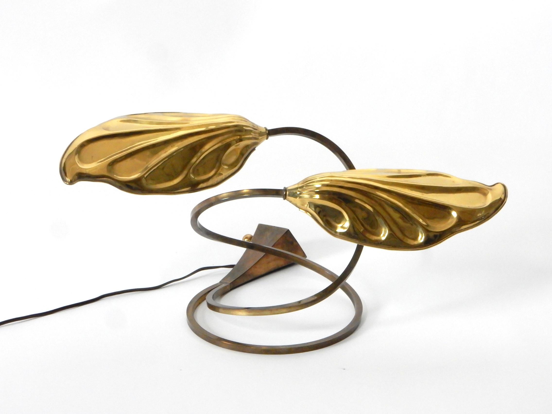 Late 20th Century Tommaso Barbi Brass Leaf Desk Lamp For Sale