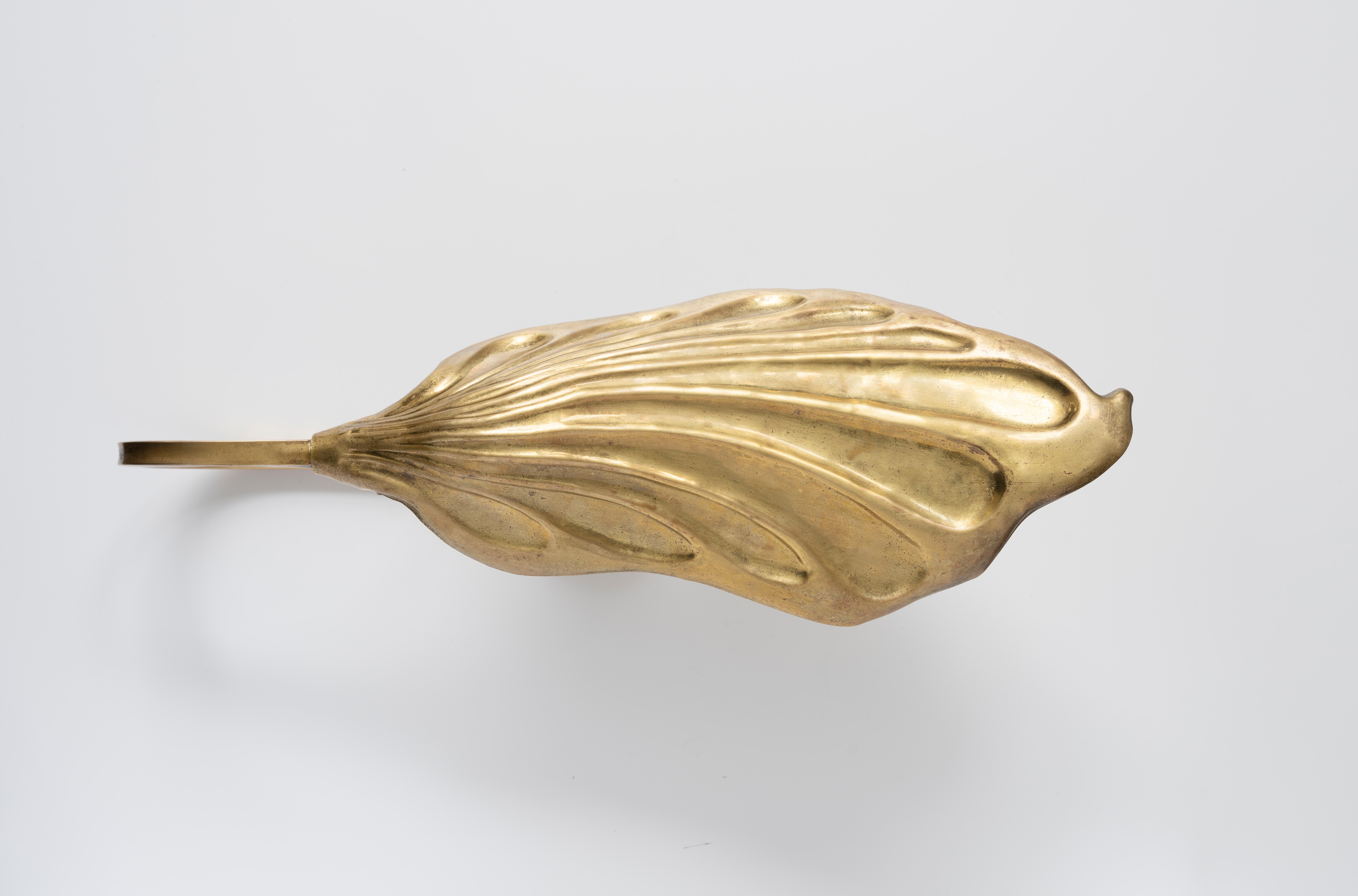 Tommaso Barbi, Design italien, 20THURY DESIGN L'applique en laiton à une seule feuille, Lights en vente 2