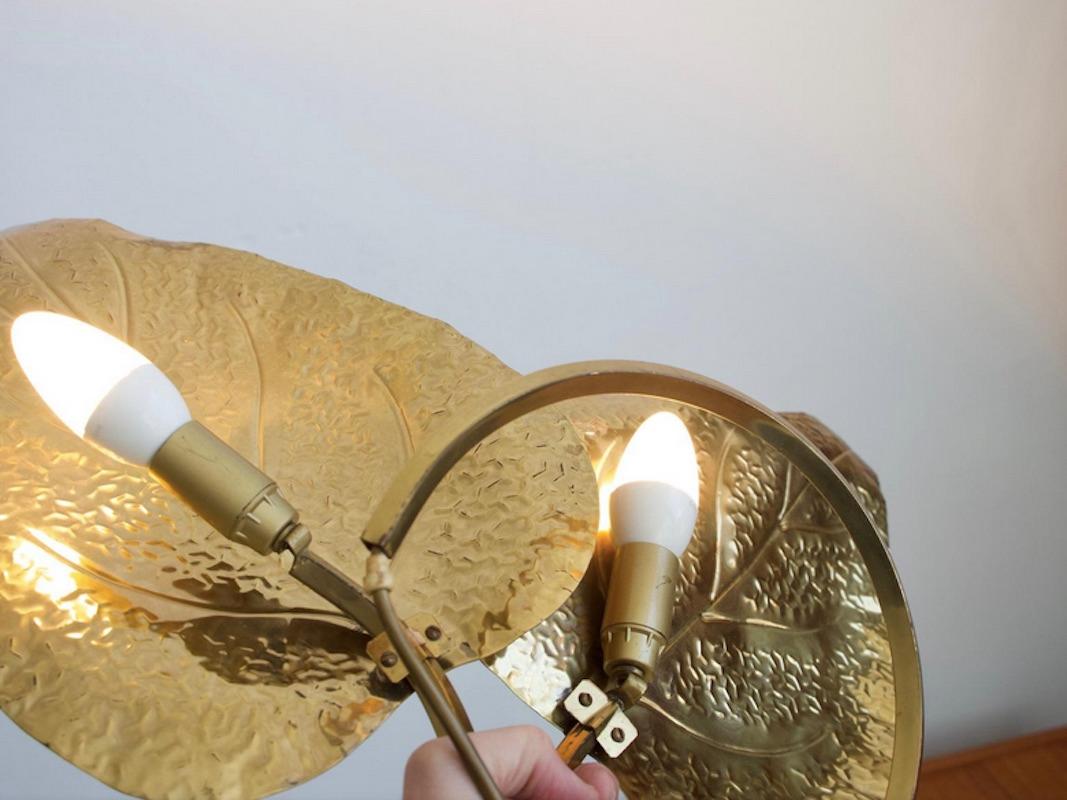 Tommaso Barbi Brass Leaves Table Lamp In Good Condition In Madrid, ES