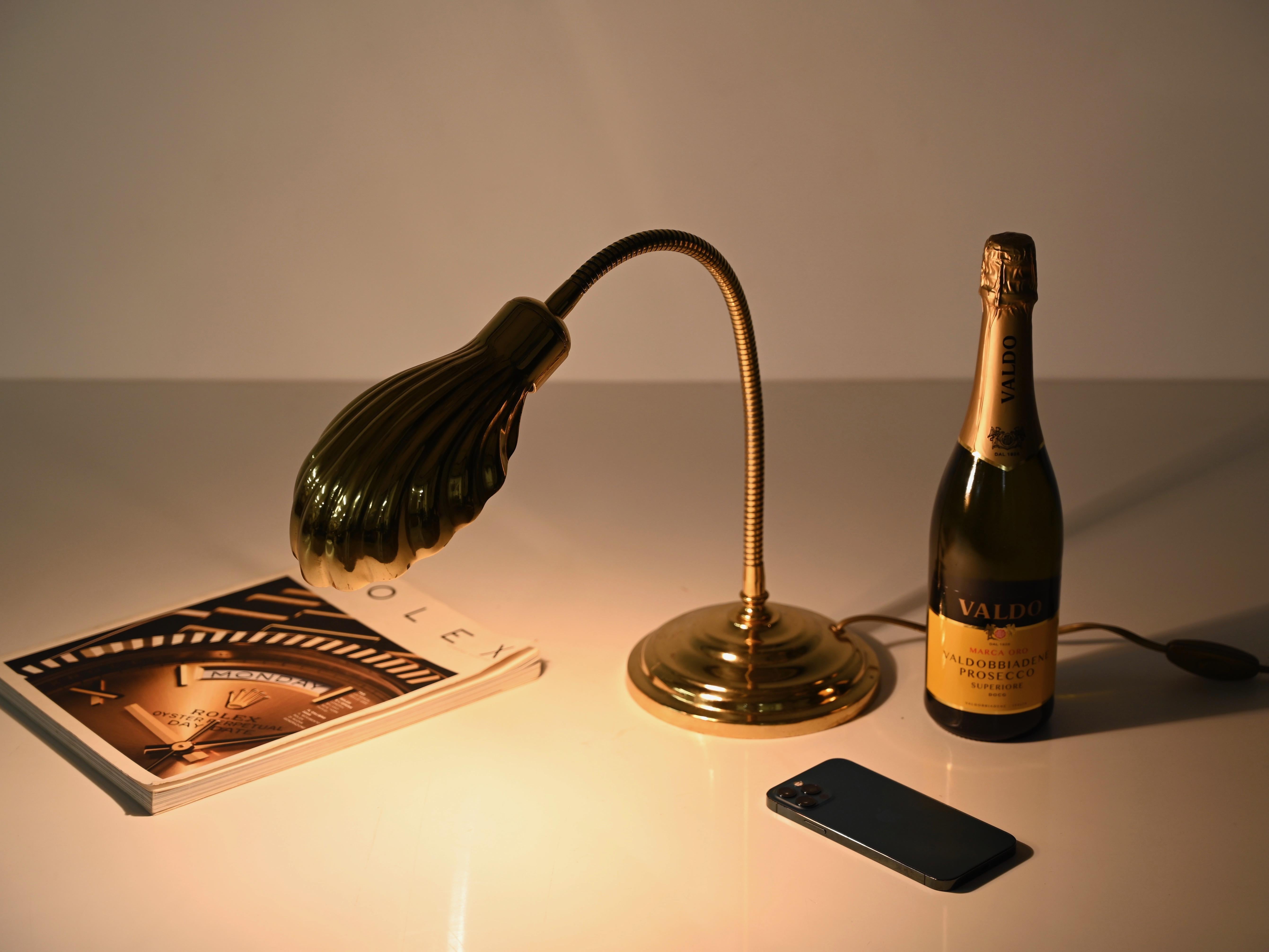 Tommaso Barbi Brass Shell Adjustable Table Lamp, Italy 1970s For Sale 13