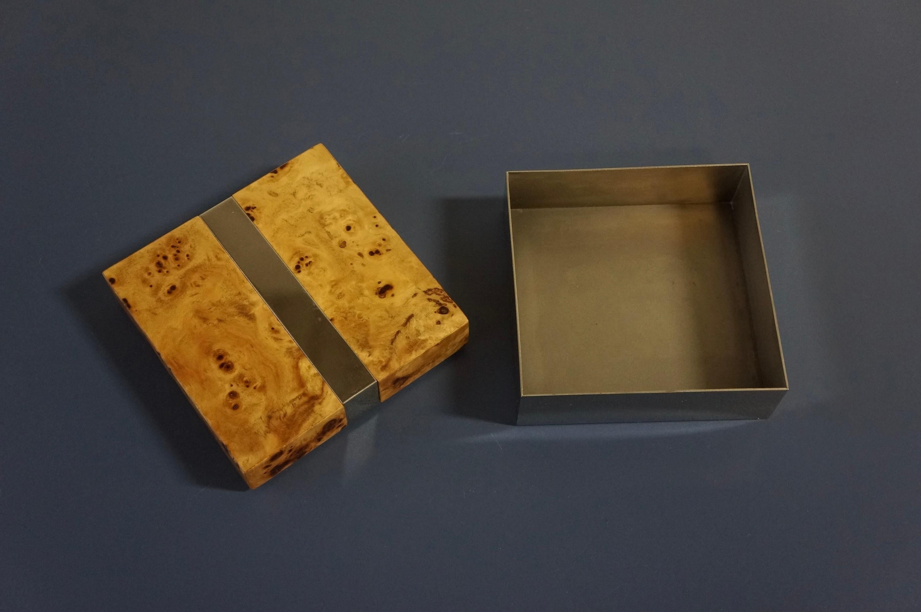 Italian Tommaso Barbi Burl Wood and Chrome Decoretive cigar box  For Sale