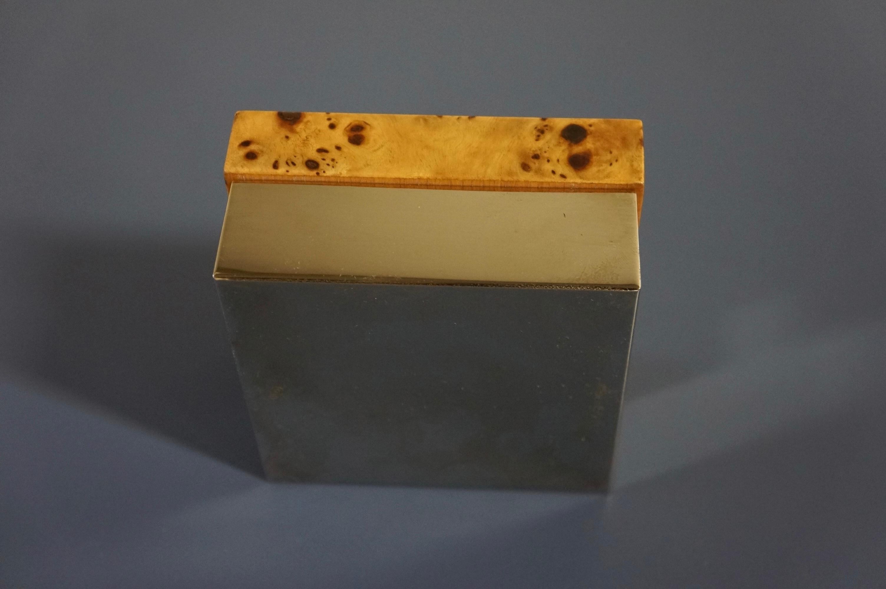 Tommaso Barbi Caja de puros decorativa de madera burl y cromo Otro en venta