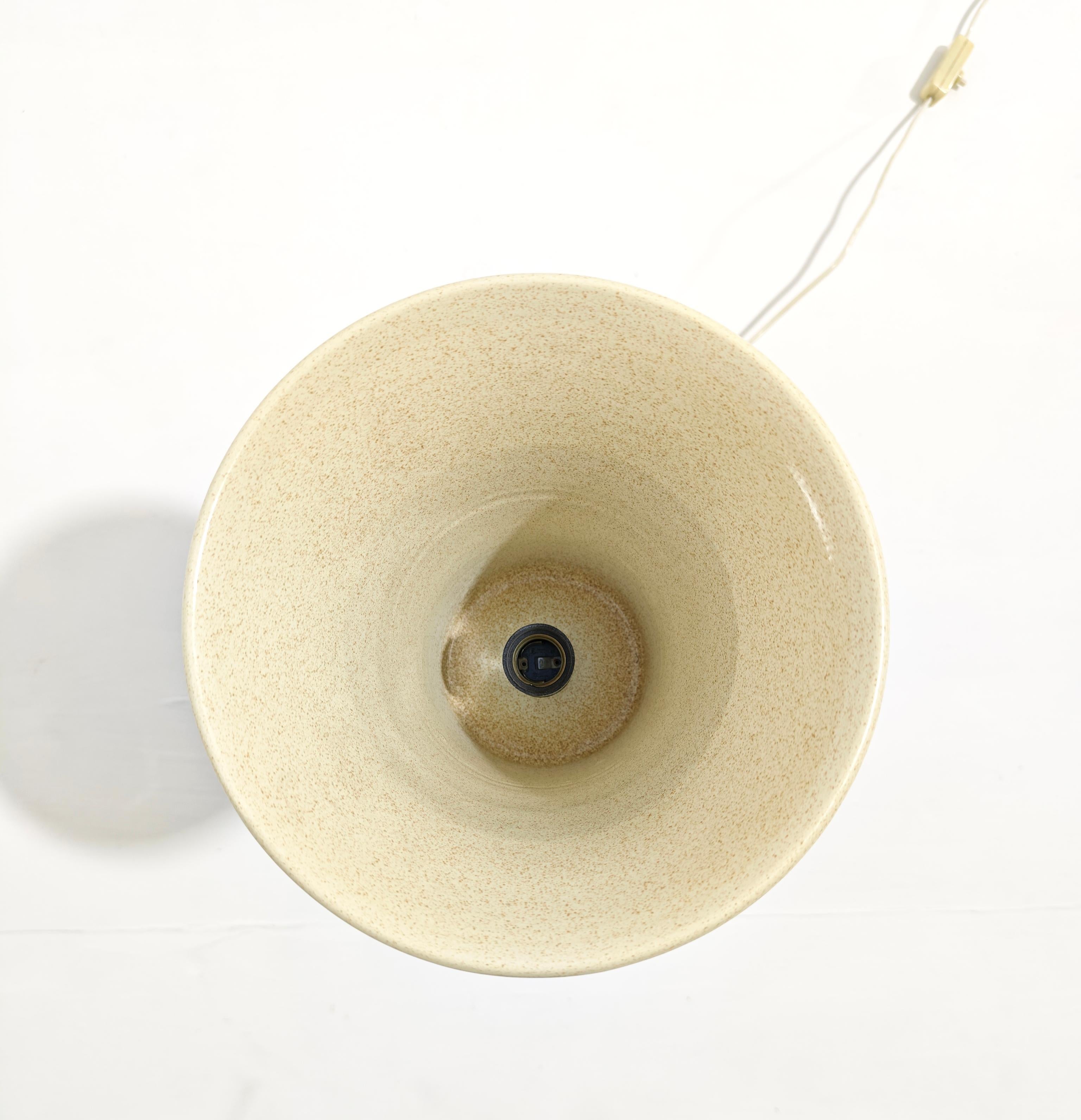 Tommaso Barbi Lampada da tavolo in ceramica Design Italia 1970 Mid-Century Modern in vendita 2