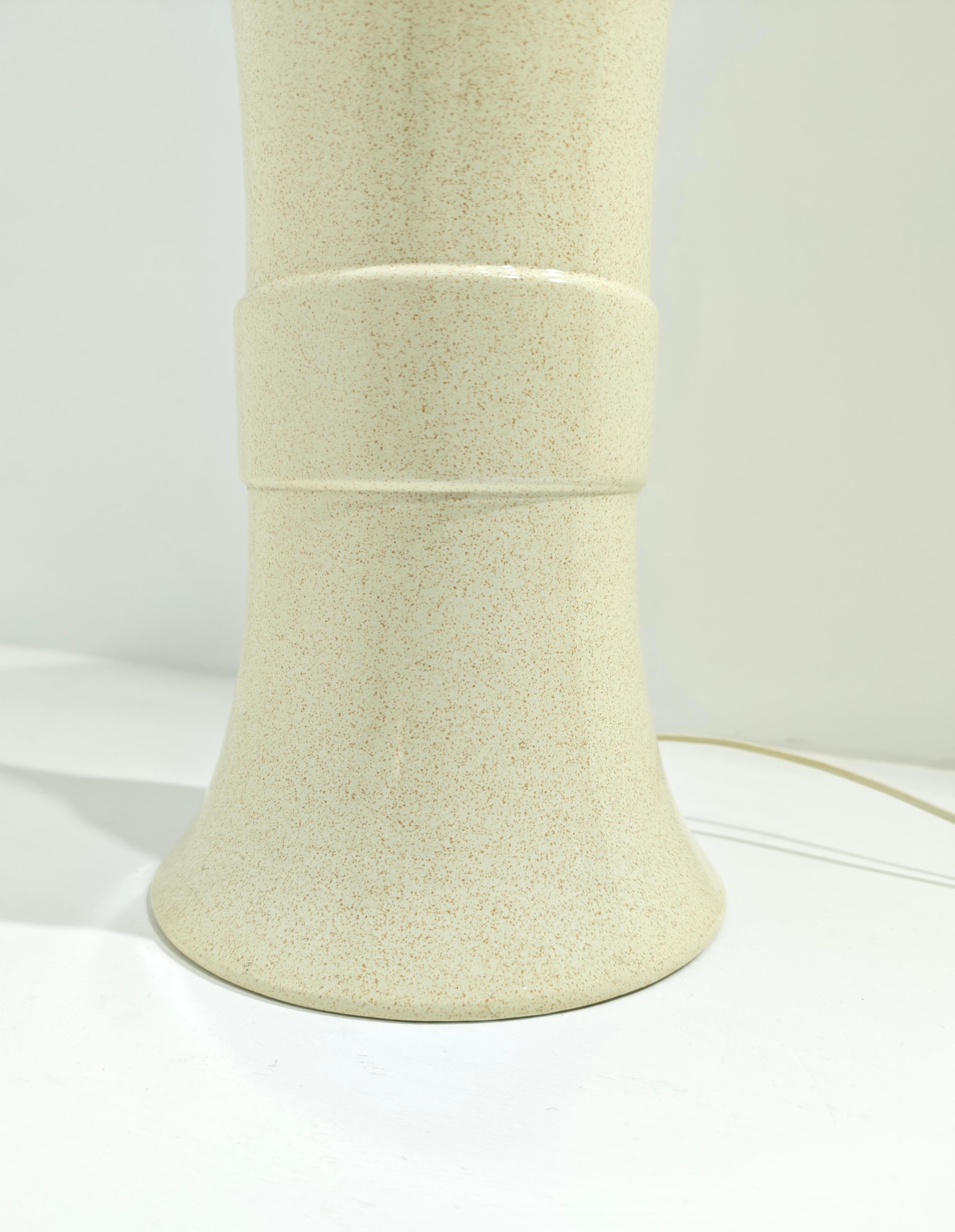 Tommaso Barbi Lampada da tavolo in ceramica Design Italia 1970 Mid-Century Modern In condizioni ottime in vendita a Palermo, IT