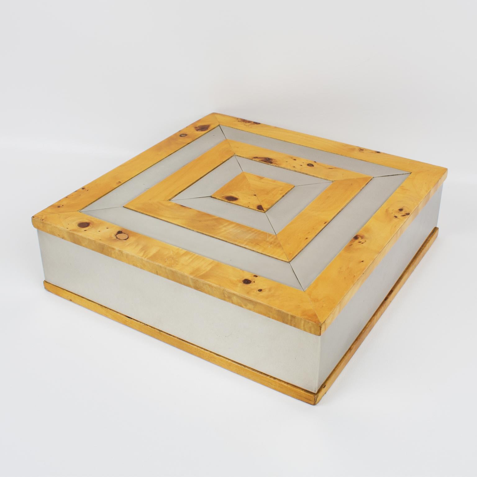 Caja modernista de madera y cromo Tommaso Barbi, hacia 1960 en venta 6