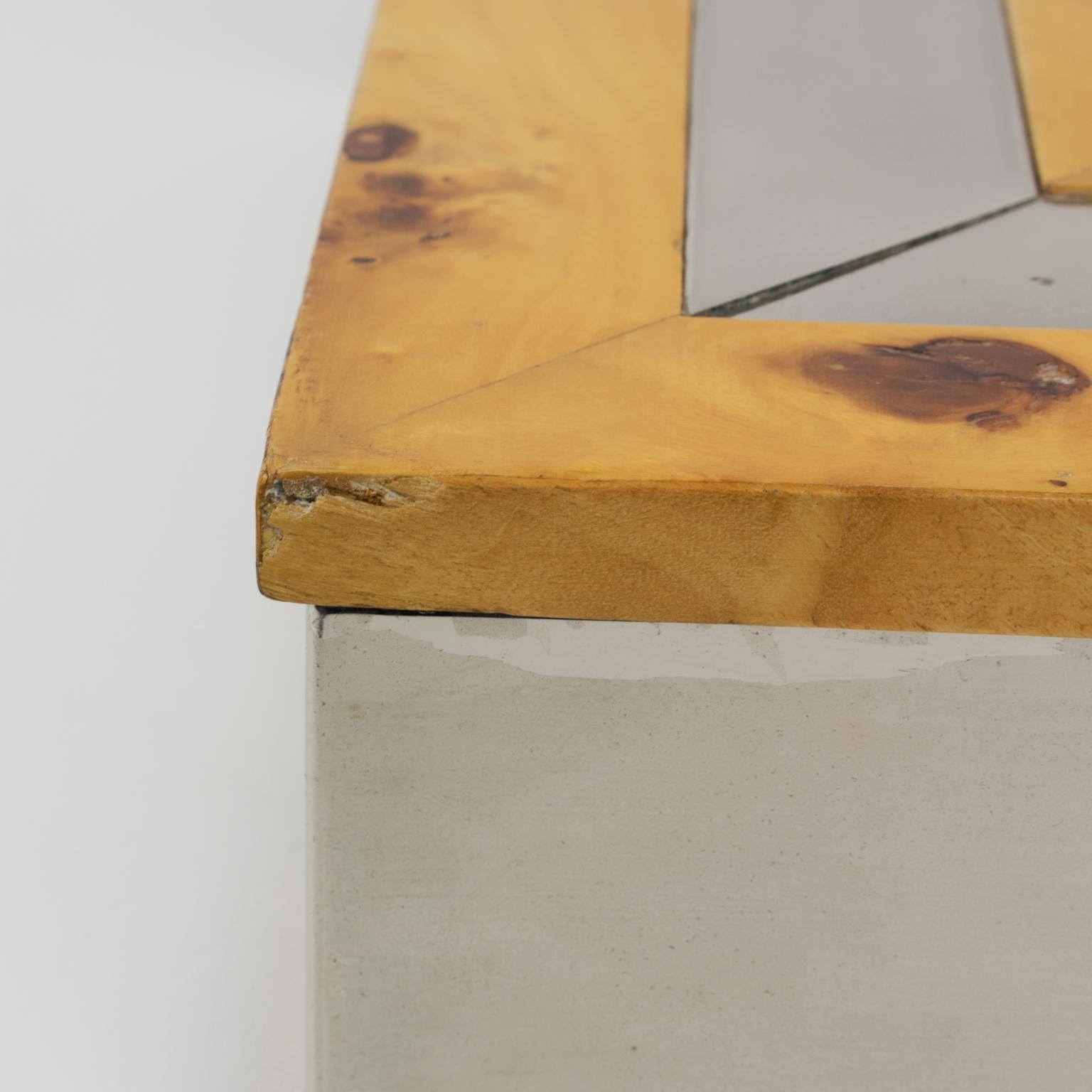 Caja modernista de madera y cromo Tommaso Barbi, hacia 1960 en venta 8