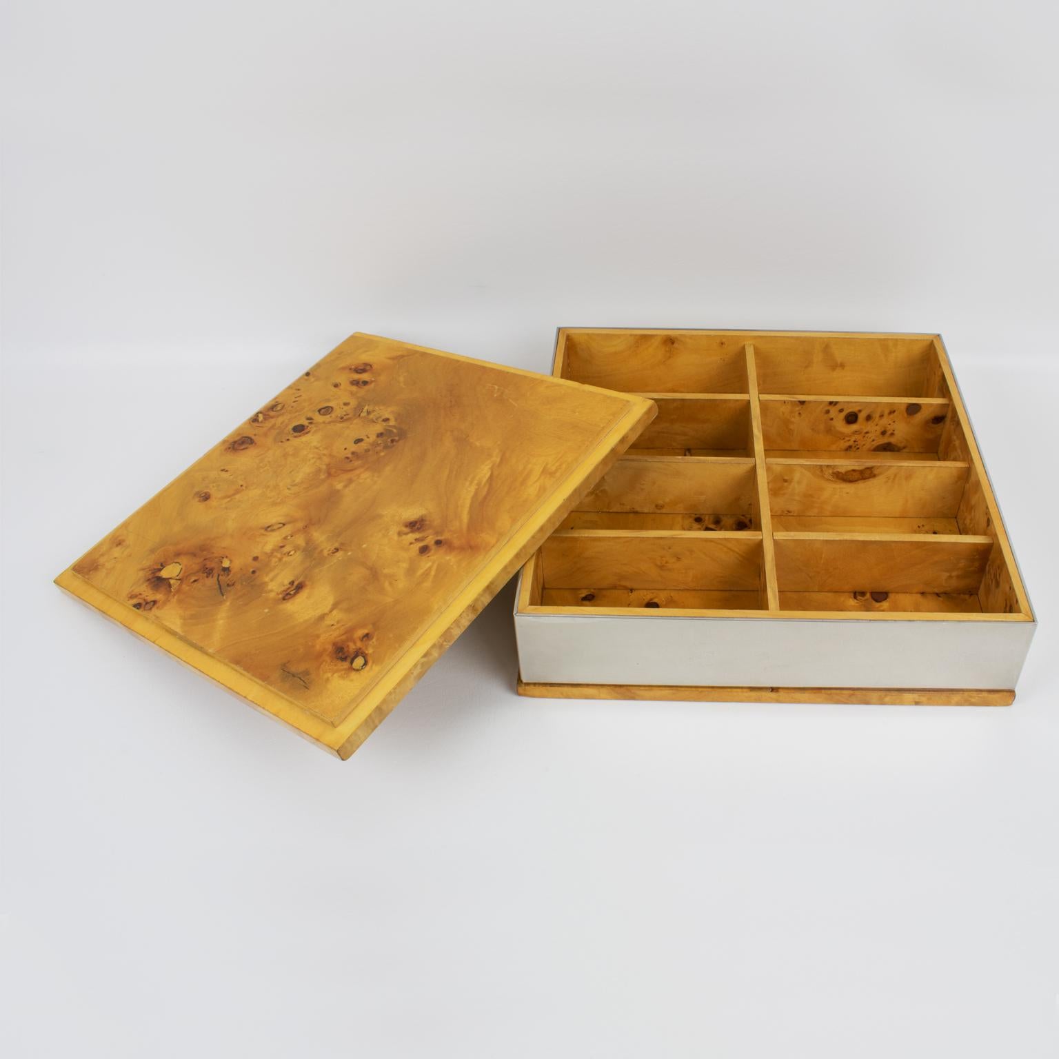 Caja modernista de madera y cromo Tommaso Barbi, hacia 1960 mediados del siglo XX en venta