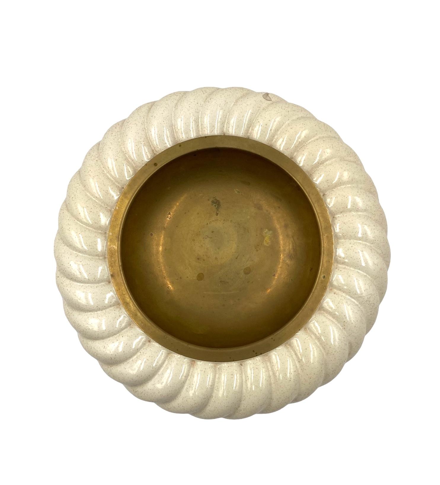 Cendrier / vide poche en céramique crème de Tommaso Barbi, B Ceramiche, vers 1970 en vente 7