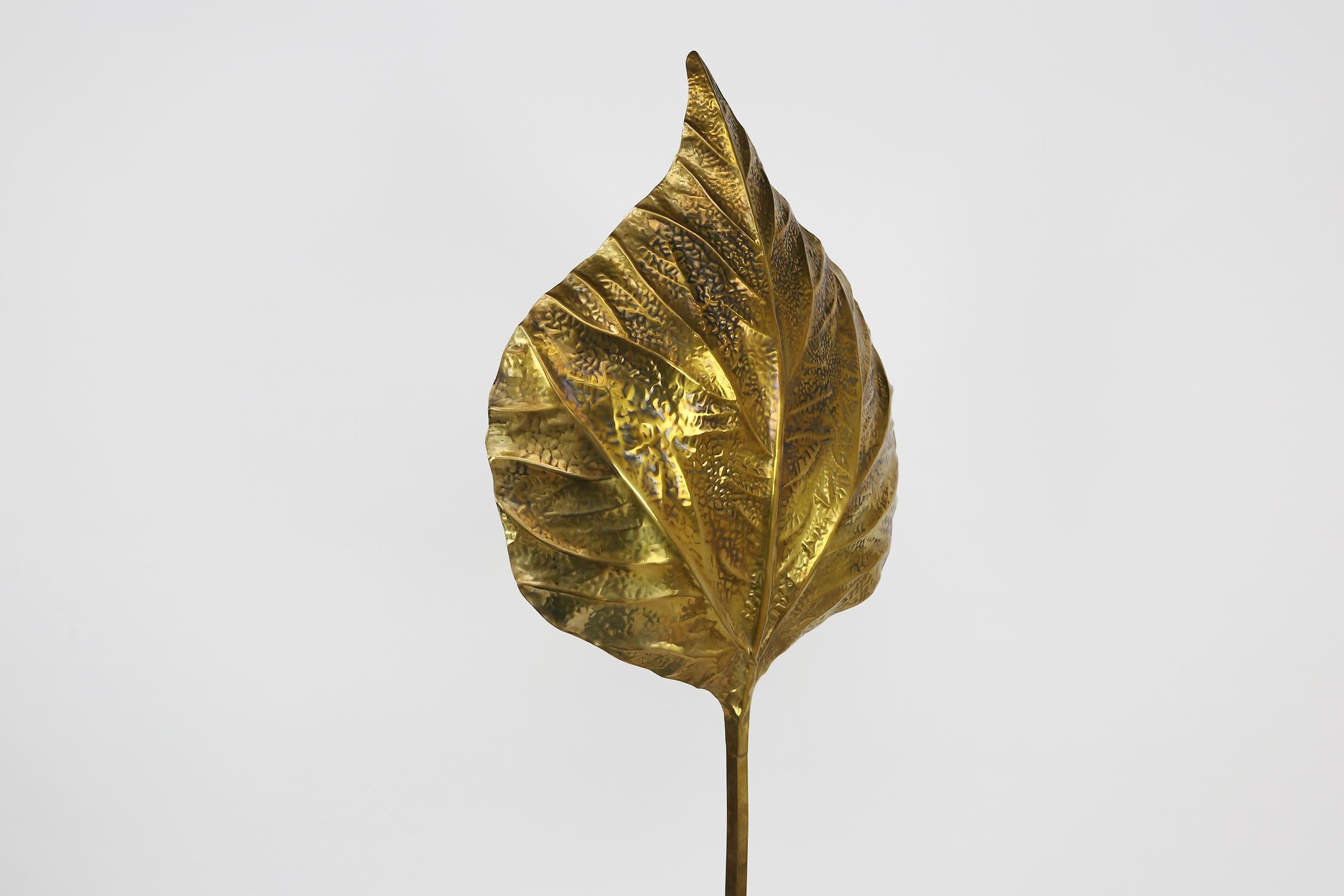 Late 20th Century Tommaso Barbi Famous Italian Brass Leaf-Shaped “Foglia” Floor Lamp 1970s For Sale