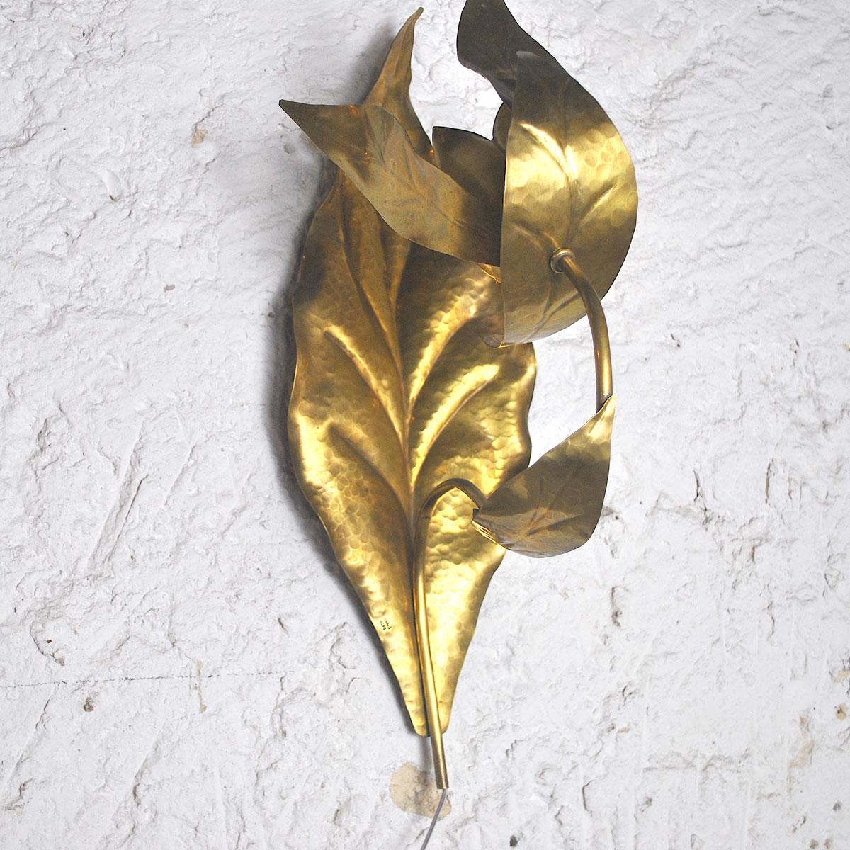 Sconce in the style of Tommaso Barbi in brass from the 1950s.
