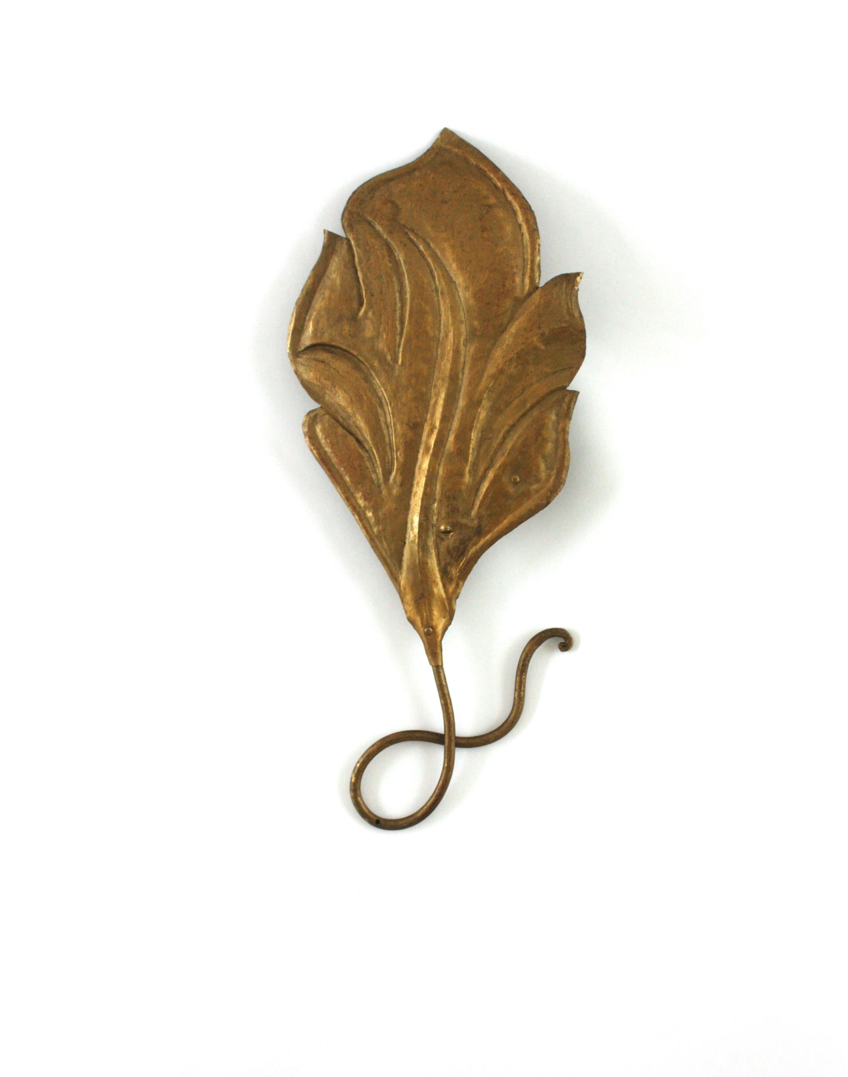 Metal Tommaso Barbi Inspired Large Leaf Wall Light in Gilt Iron, Italy 1950s For Sale