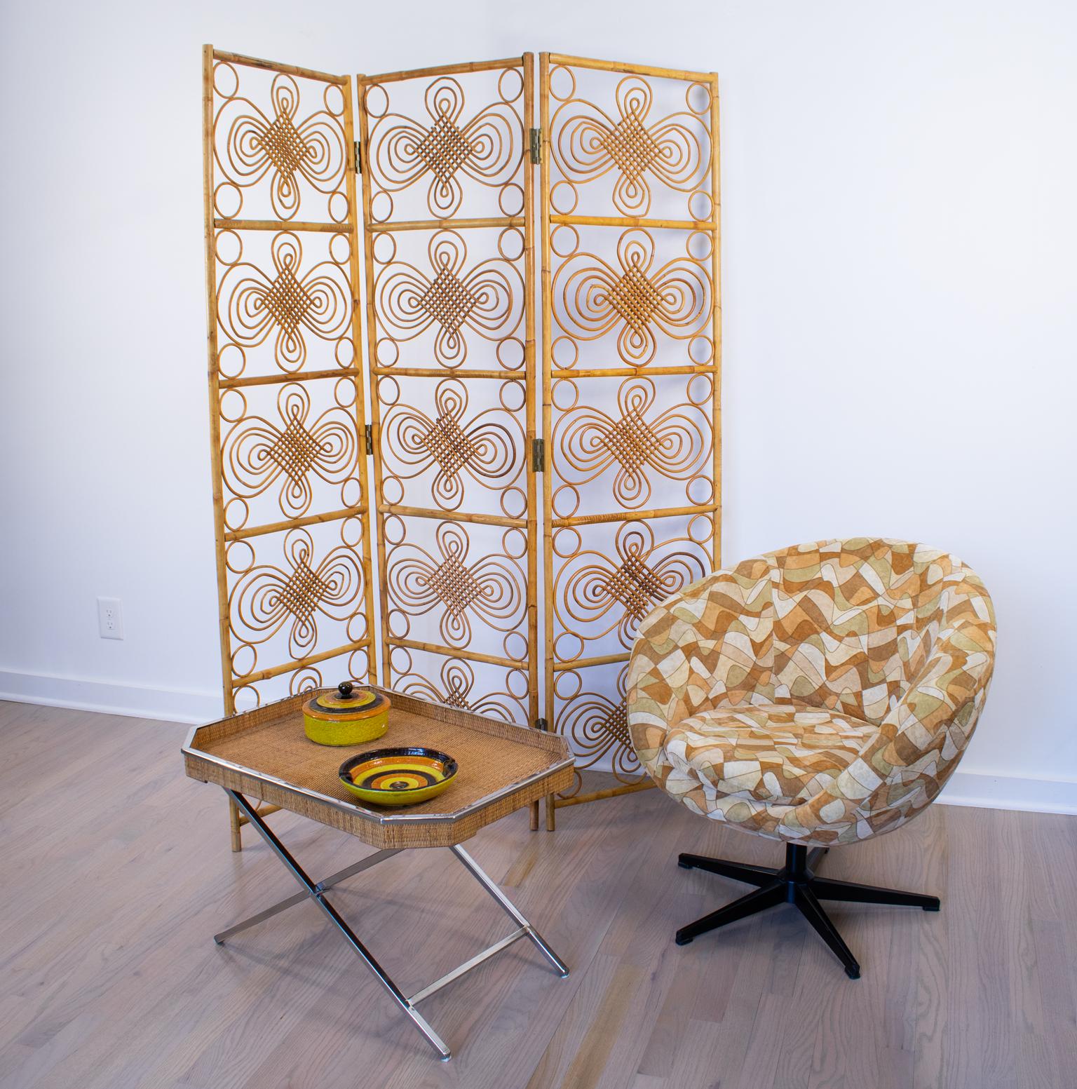 Tommaso Barbi Italy Folding Tray Table in Wicker and Chrome, circa 1970 in vendita 12