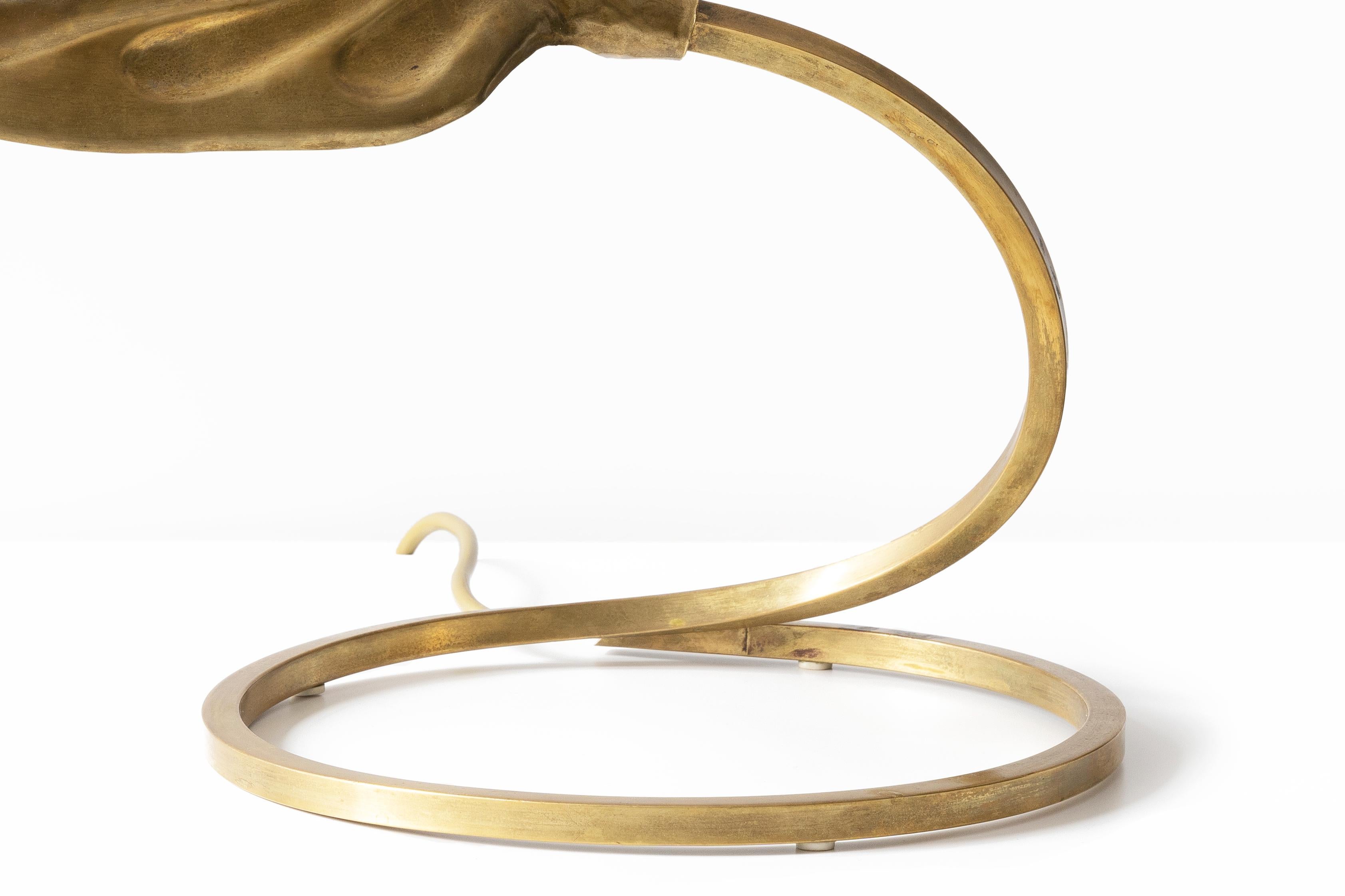 Tommaso Barbi, Vintage Italian Design, Single Leaf Brass Table Lamp 1970s For Sale 2