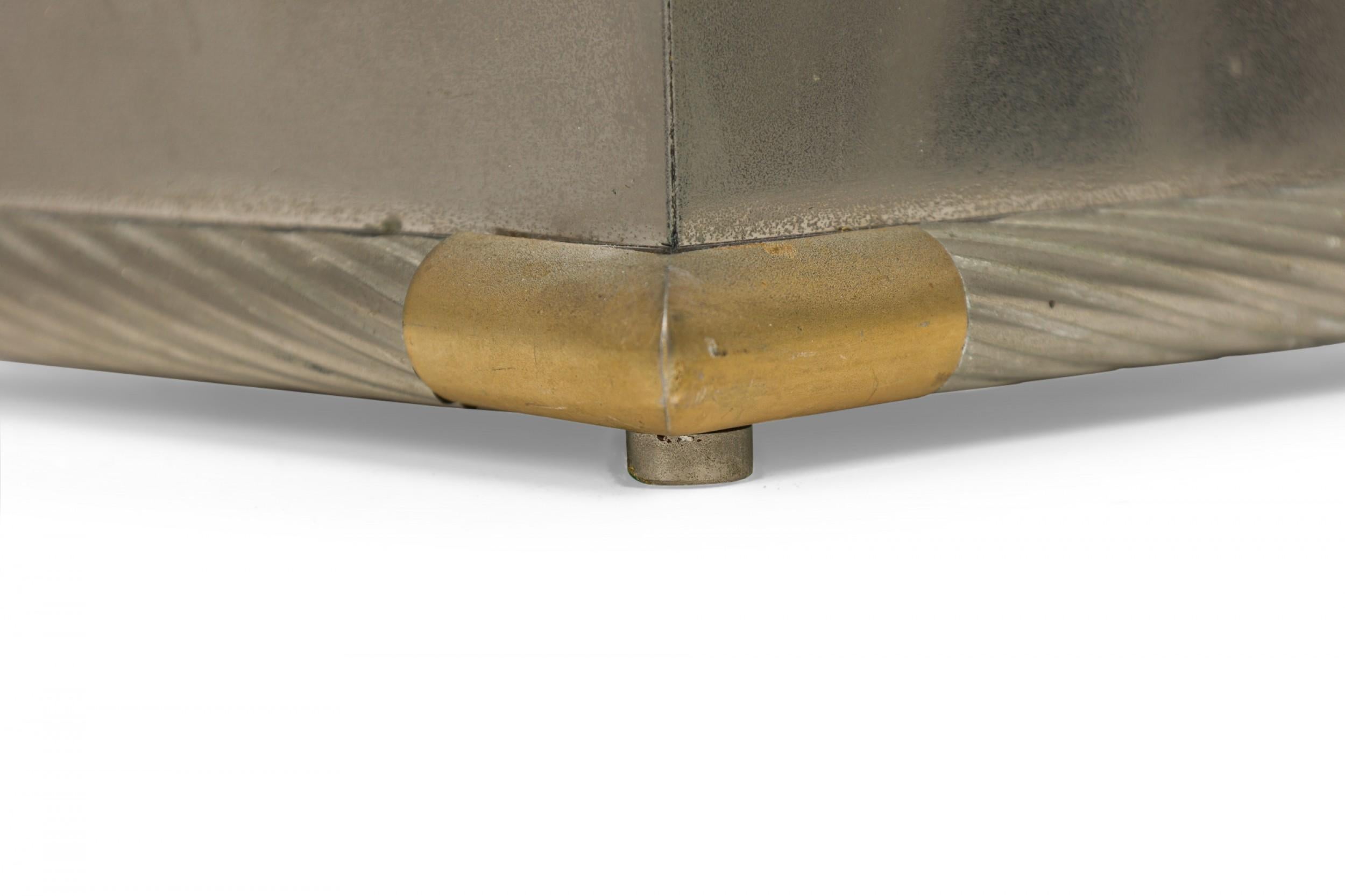 Tommaso Barbi Mid-Century Italian Brass and Silverplate Rectangular Table Lamp In Good Condition For Sale In Queens, NY