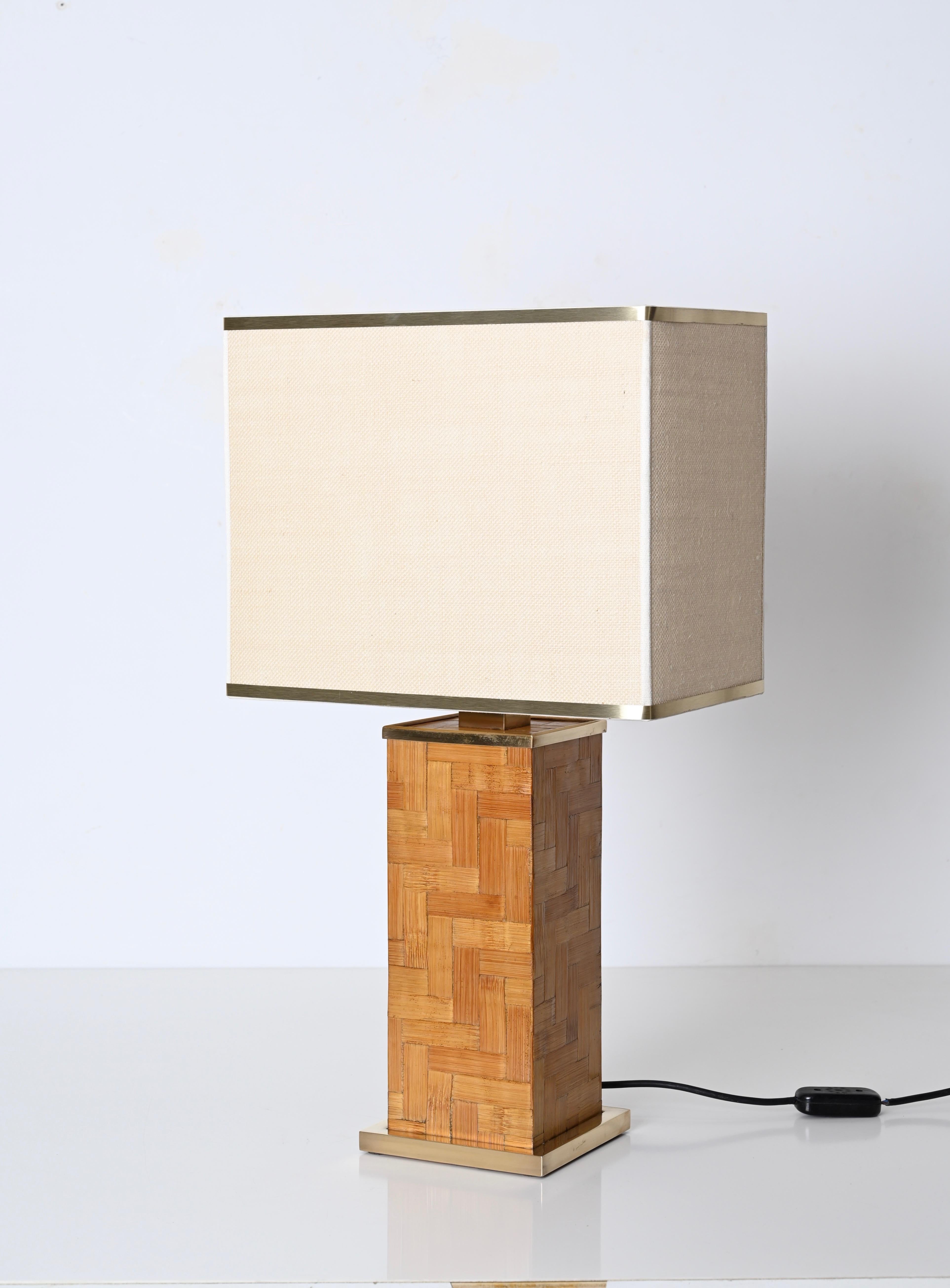 Tommaso Barbi Midcentury Italian Brass and Rattan Square Table Lamp, 1970s For Sale 4