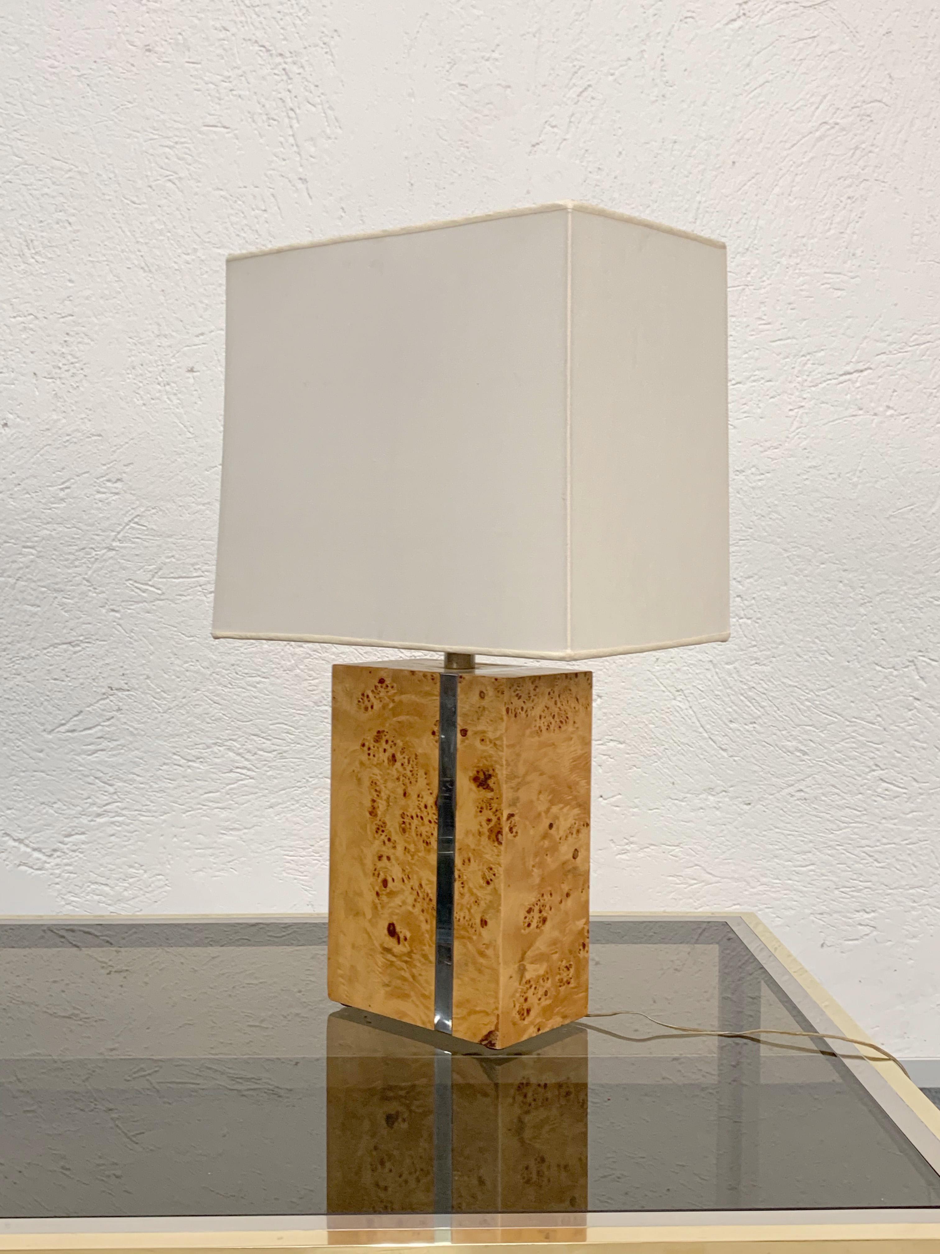 Italian table lamp by Tommaso Barbi with original label. Produced in Italy in the 1970s.

This splendid lamp is made of poplar briar and mounts two bulbs with E 27 attachment.

The base measures: 20 x 12 x 30 cm. of height.

The total size