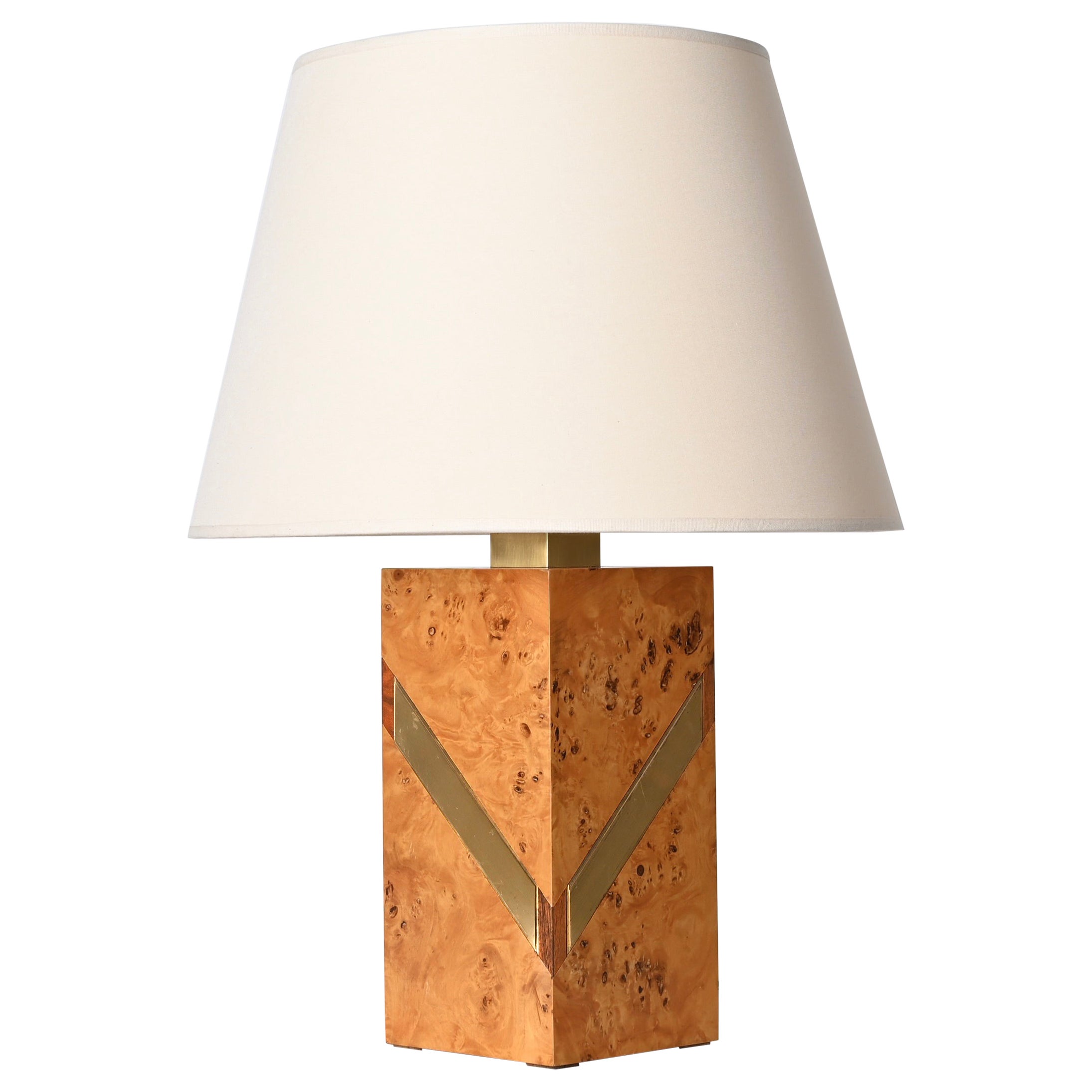 Lampe de bureau italienne Tommaso Barbi du milieu du siècle en broussin de peuplier et laiton, 1970 en vente