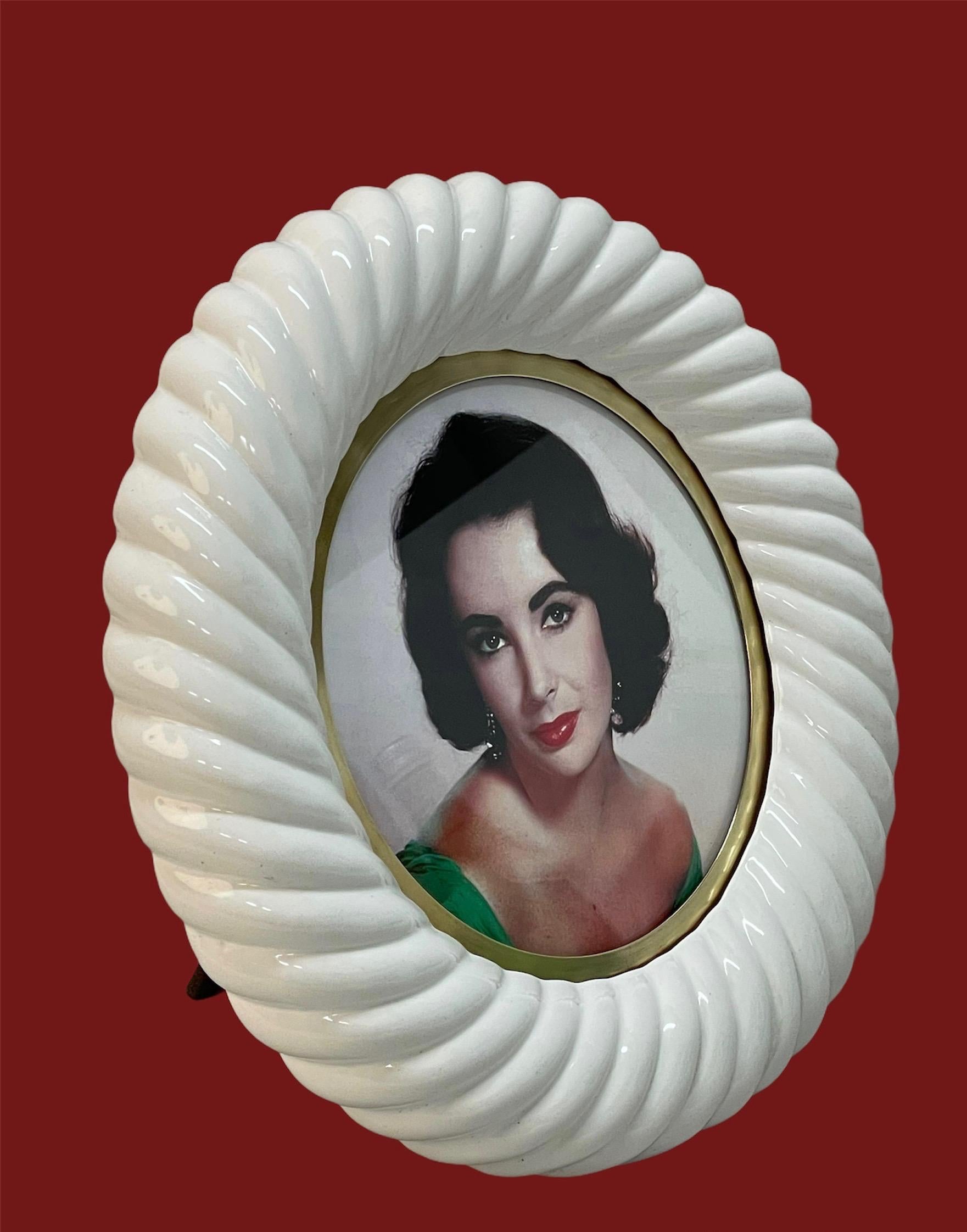 Tommaso Barbi Midcentury White Ceramic and Brass Italian Picture Frame, 1970s For Sale 8