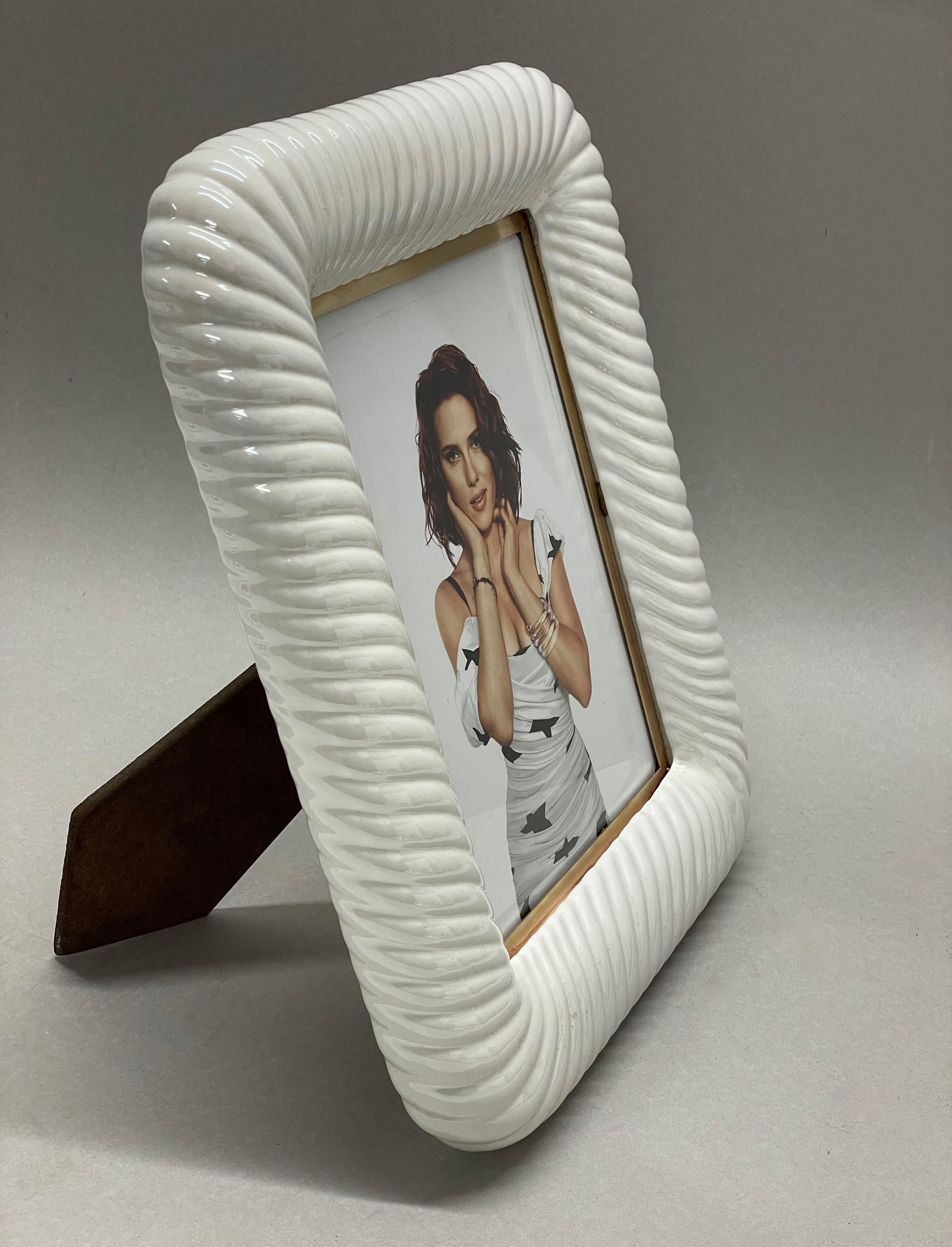 Tommaso Barbi Midcentury White Ceramic and Brass Italian Picture Frame, 1970s For Sale 8