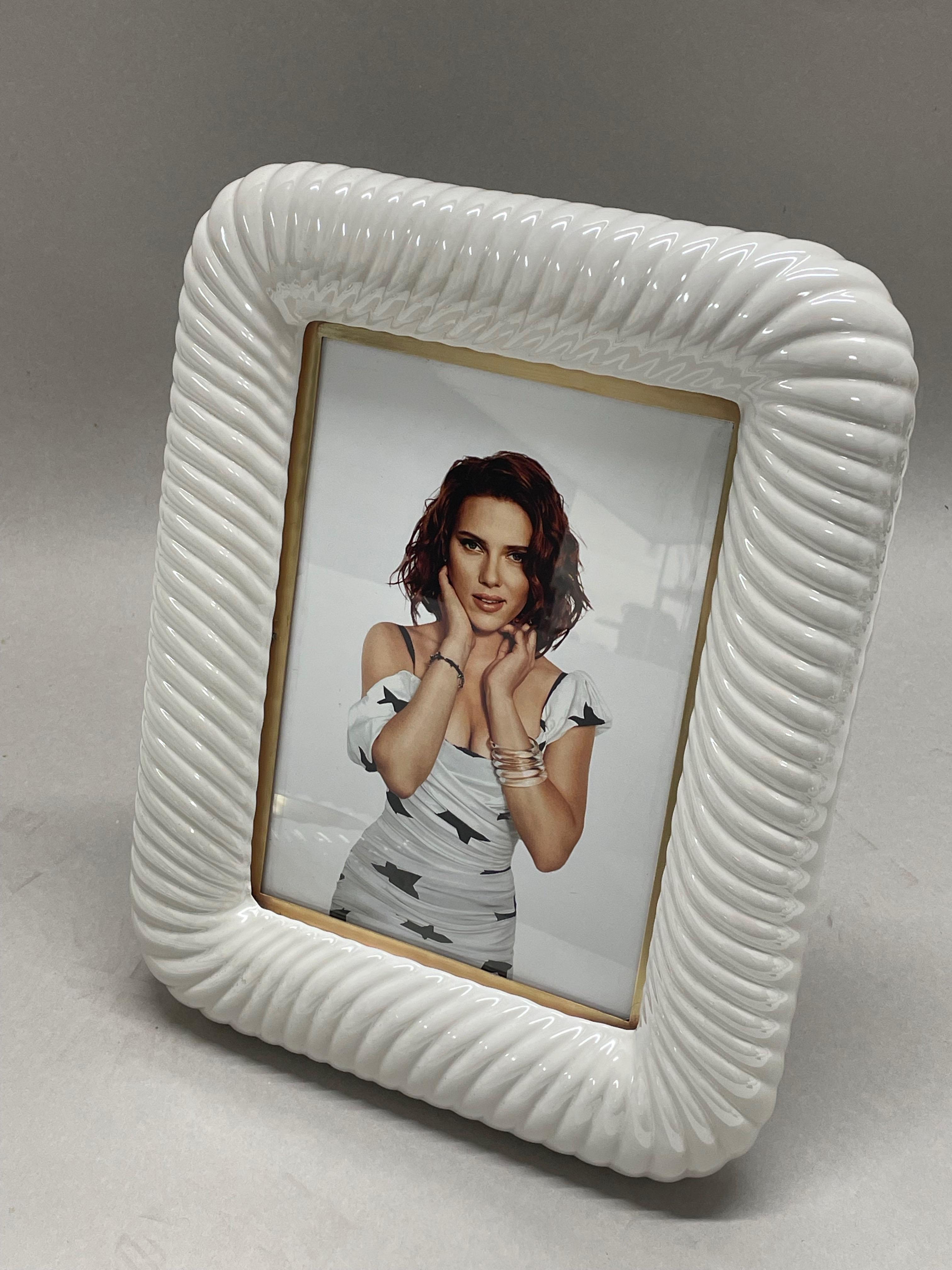 Tommaso Barbi Midcentury White Ceramic and Brass Italian Picture Frame, 1970s For Sale 11