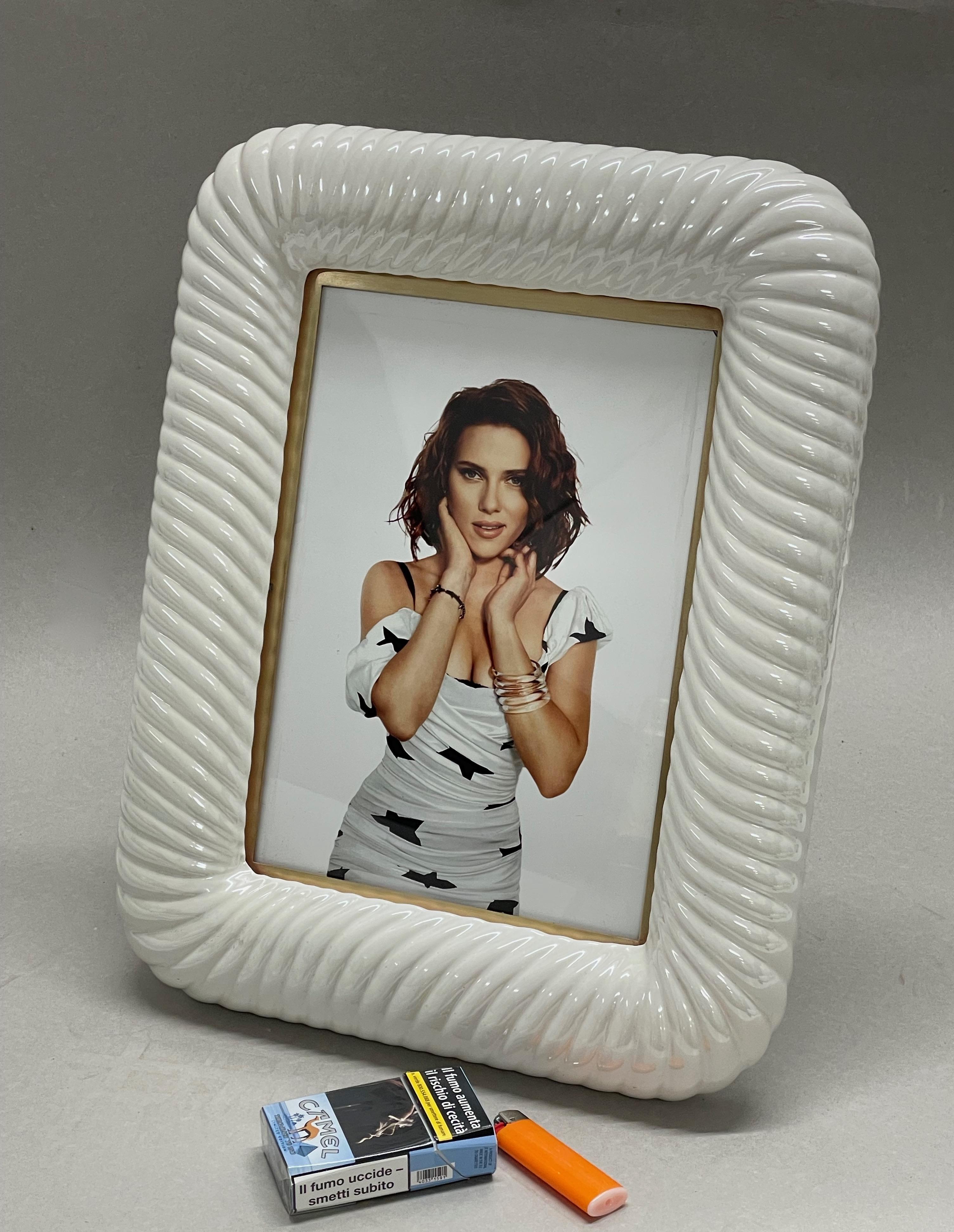 Tommaso Barbi Midcentury White Ceramic and Brass Italian Picture Frame, 1970s For Sale 14