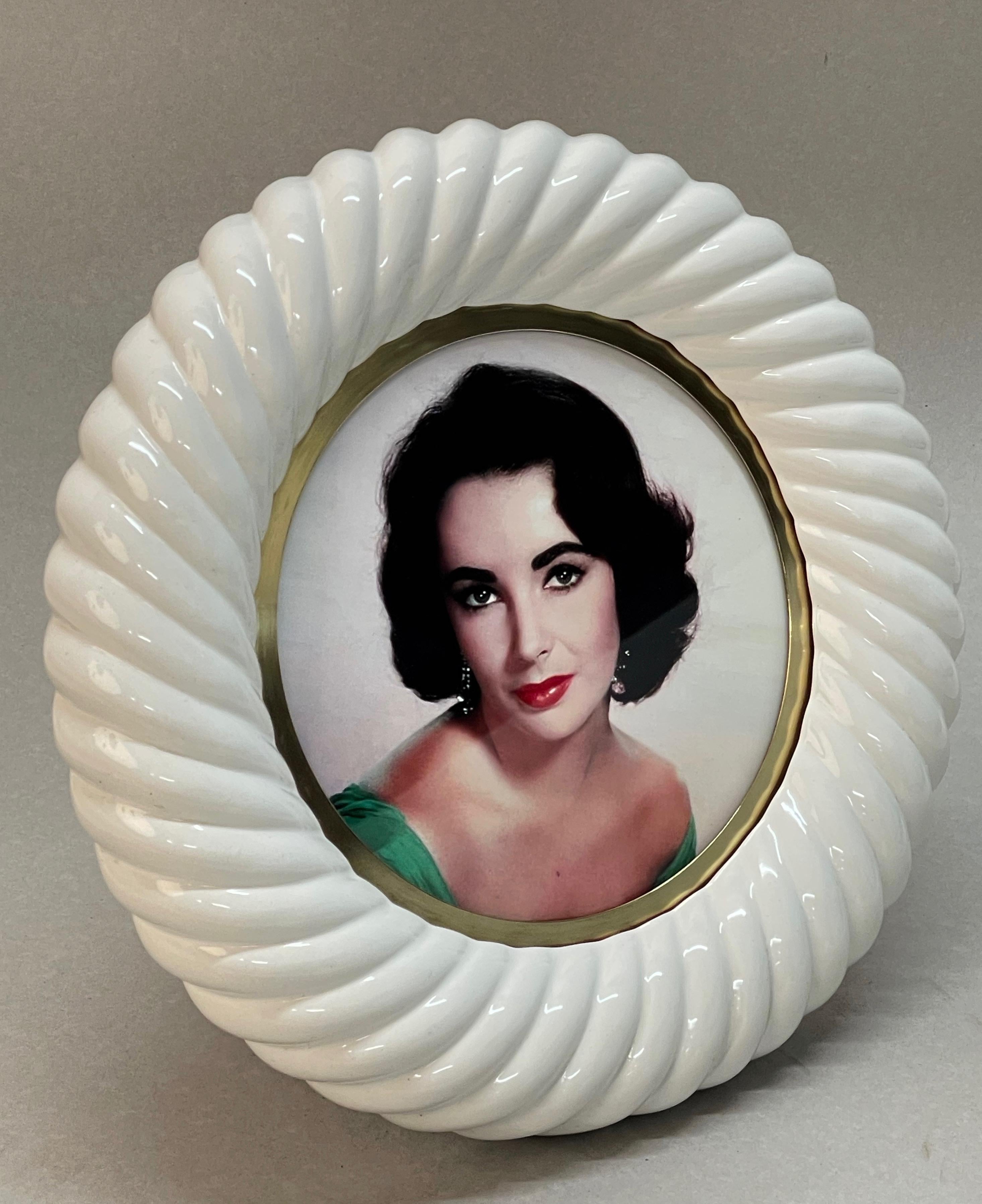Late 20th Century Tommaso Barbi Midcentury White Ceramic and Brass Italian Picture Frame, 1970s For Sale