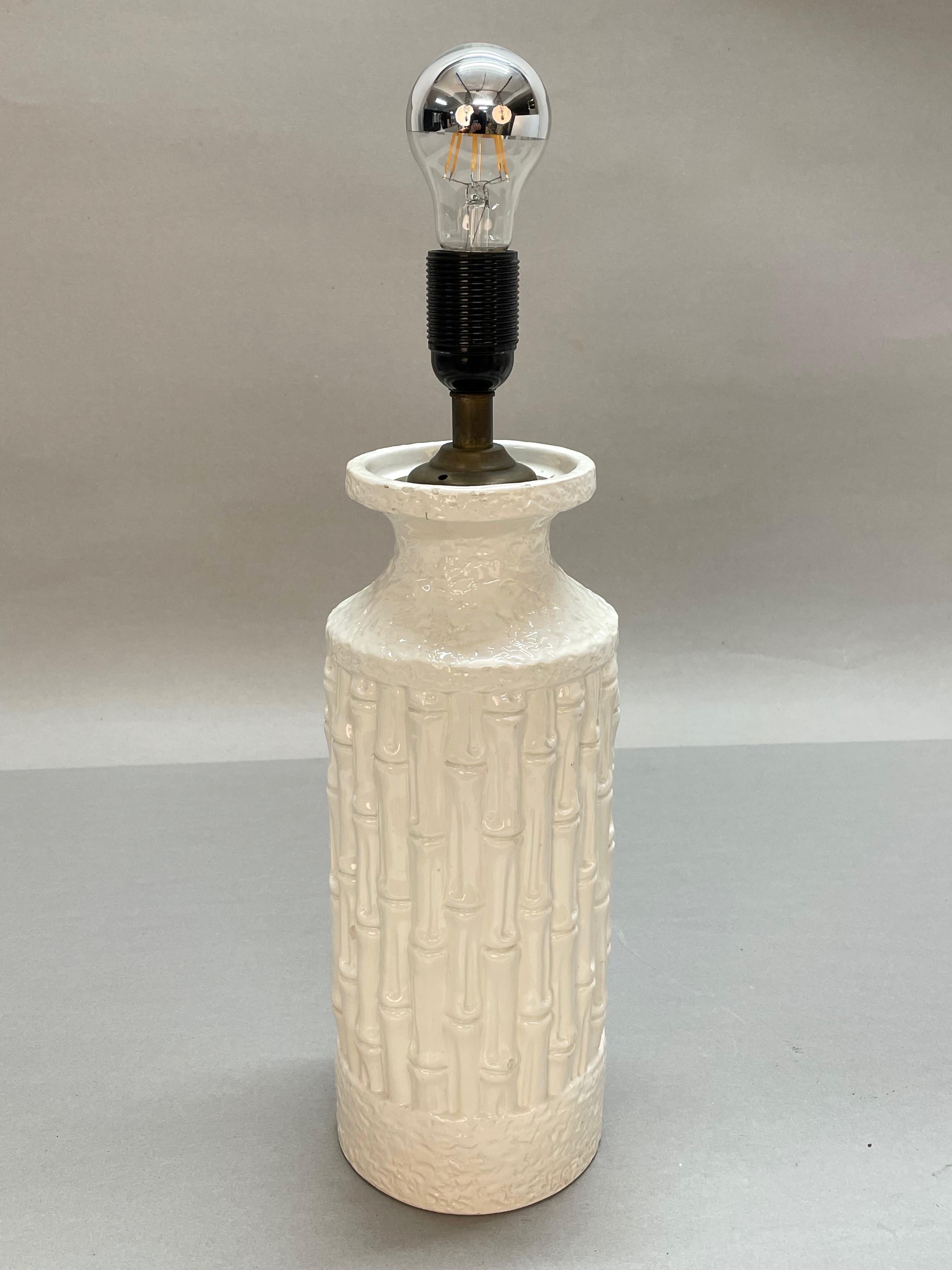 Tommaso Barbi Midcentury White Ceramic and Faux Bamboo Italian Table Lamp, 1970s For Sale 1