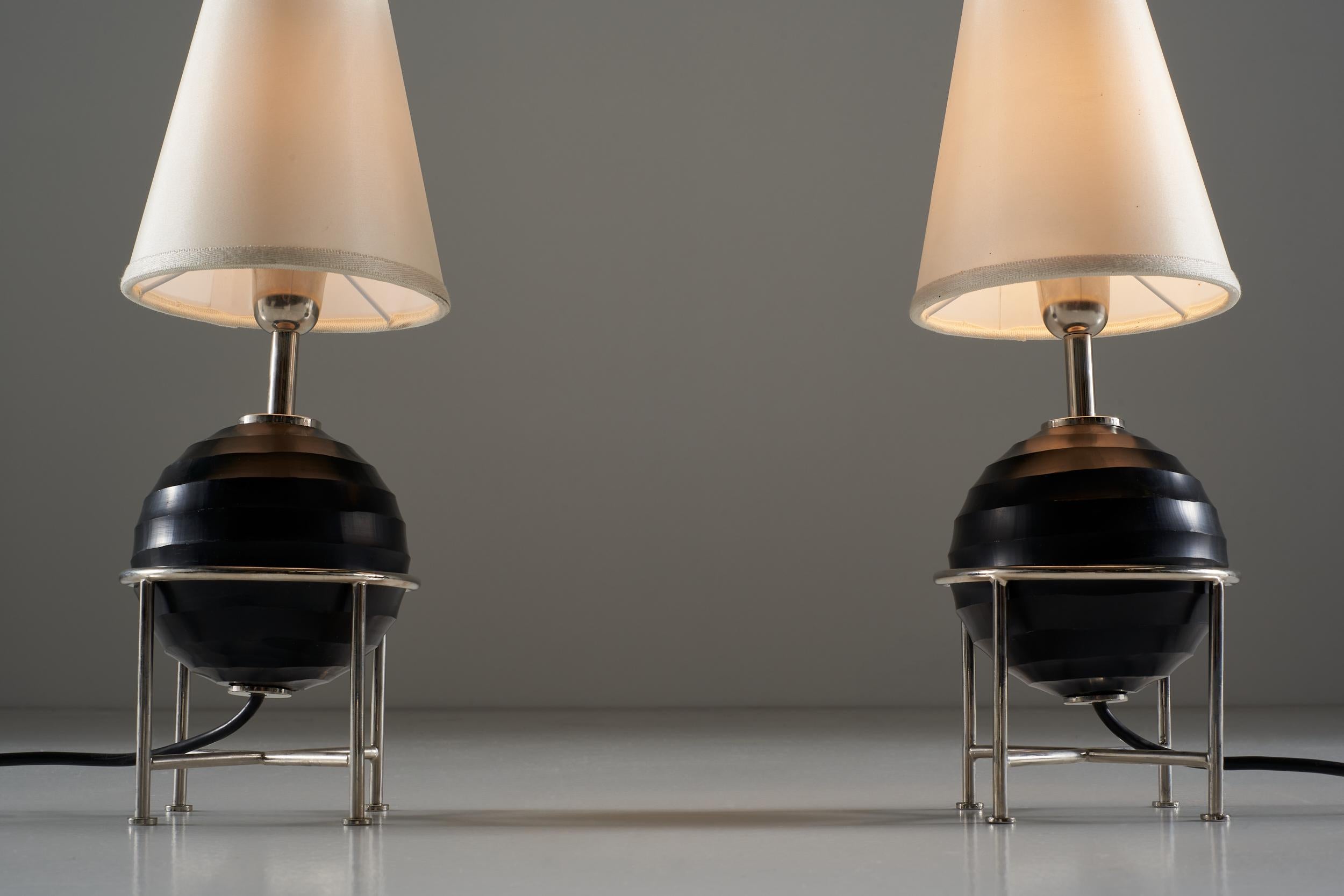 Modern Tommaso Barbi Pair of Table Lamps Chromed Metal and Glass, 1980s