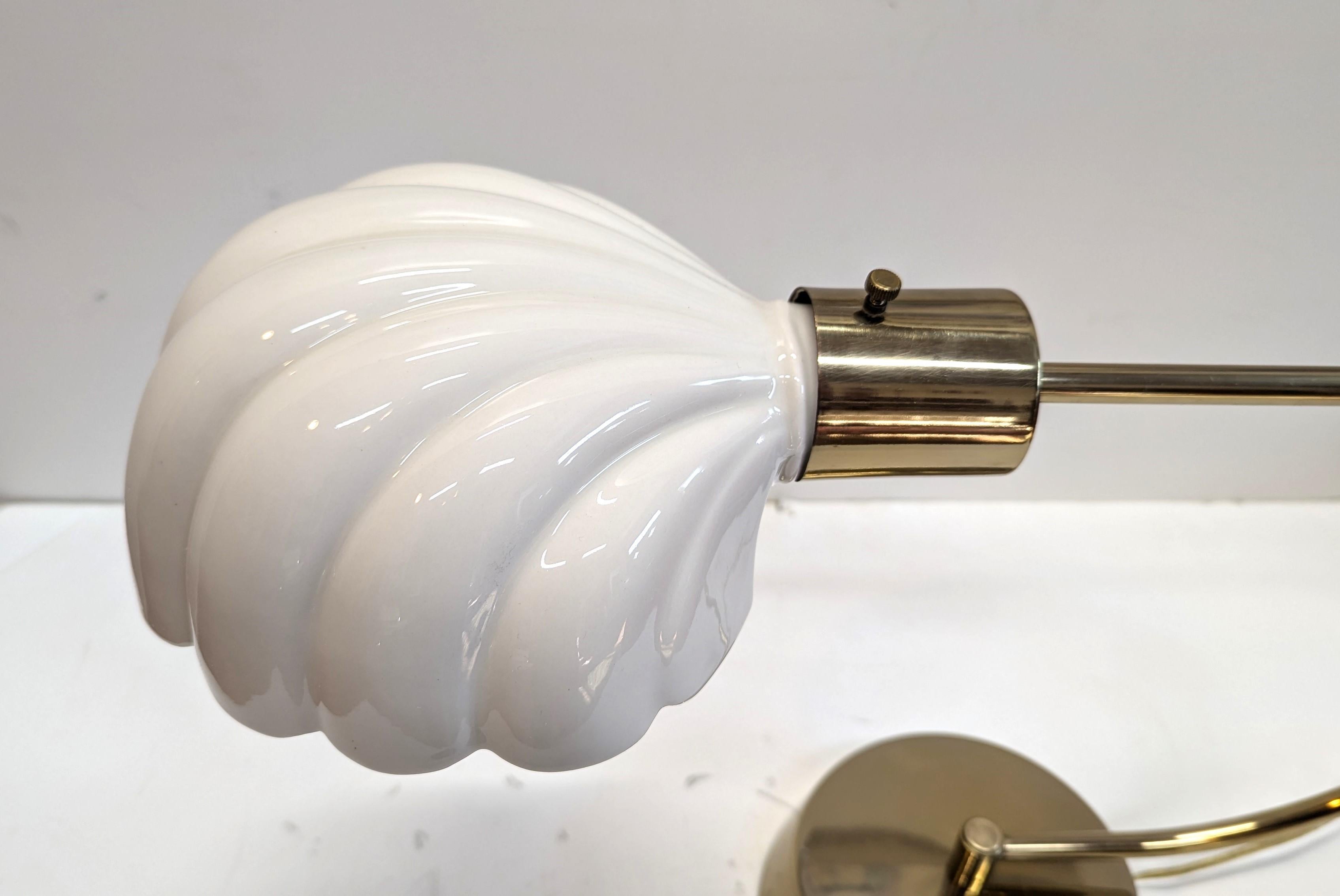 Mid-Century Modern Tommaso Barbi Scallop Shell Table Lamp For Sale