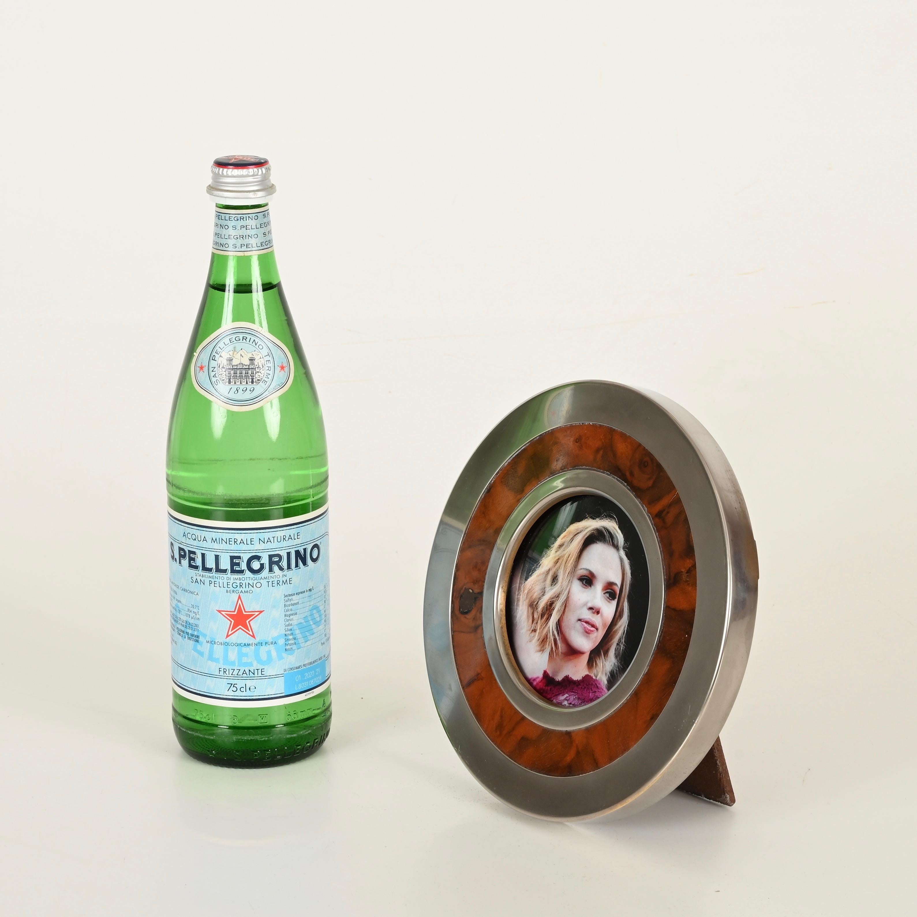 Tommaso Barbi Signed Burl and Chrome Round Picture Frame, Italy 1970s For Sale 3