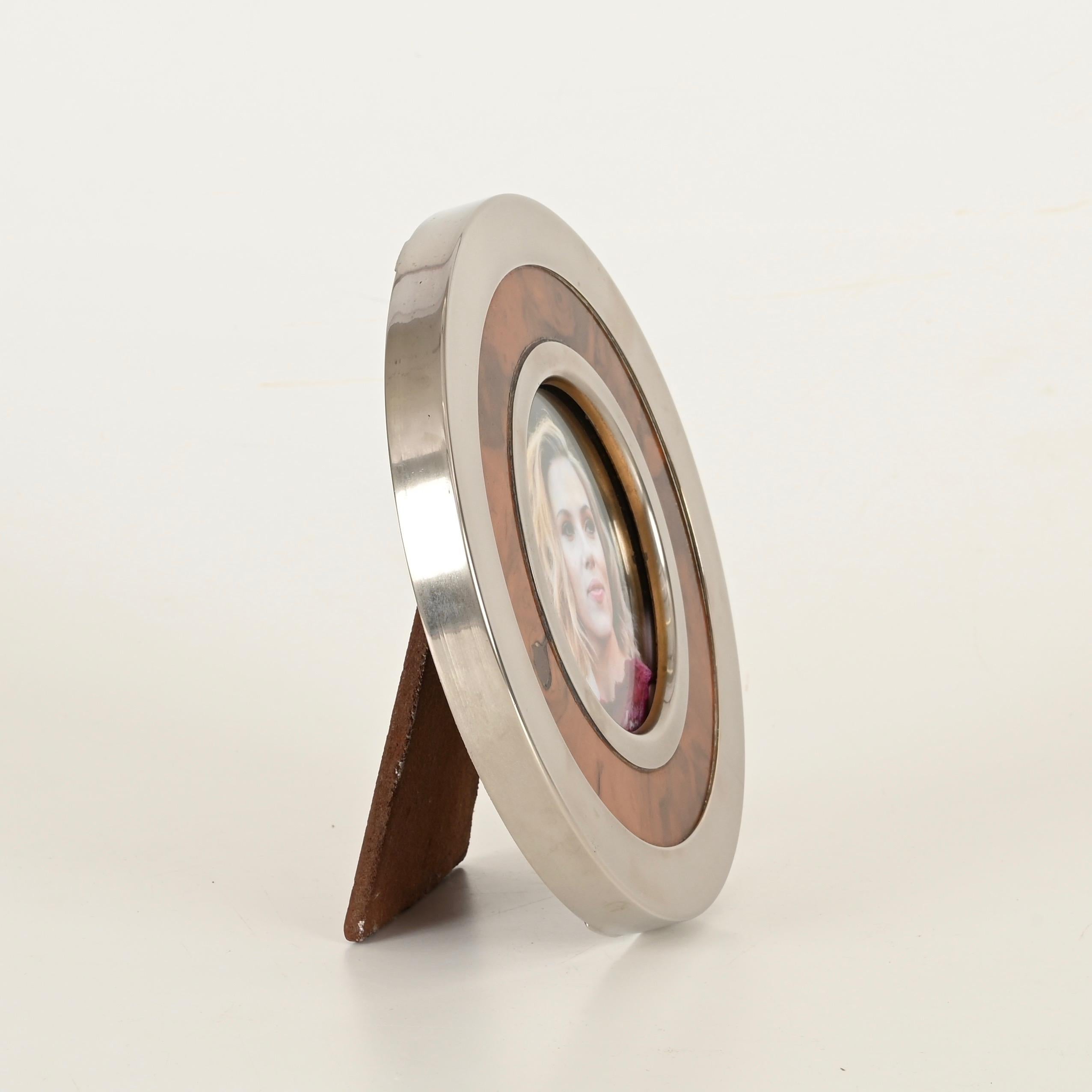 20th Century Tommaso Barbi Signed Burl and Chrome Round Picture Frame, Italy 1970s For Sale