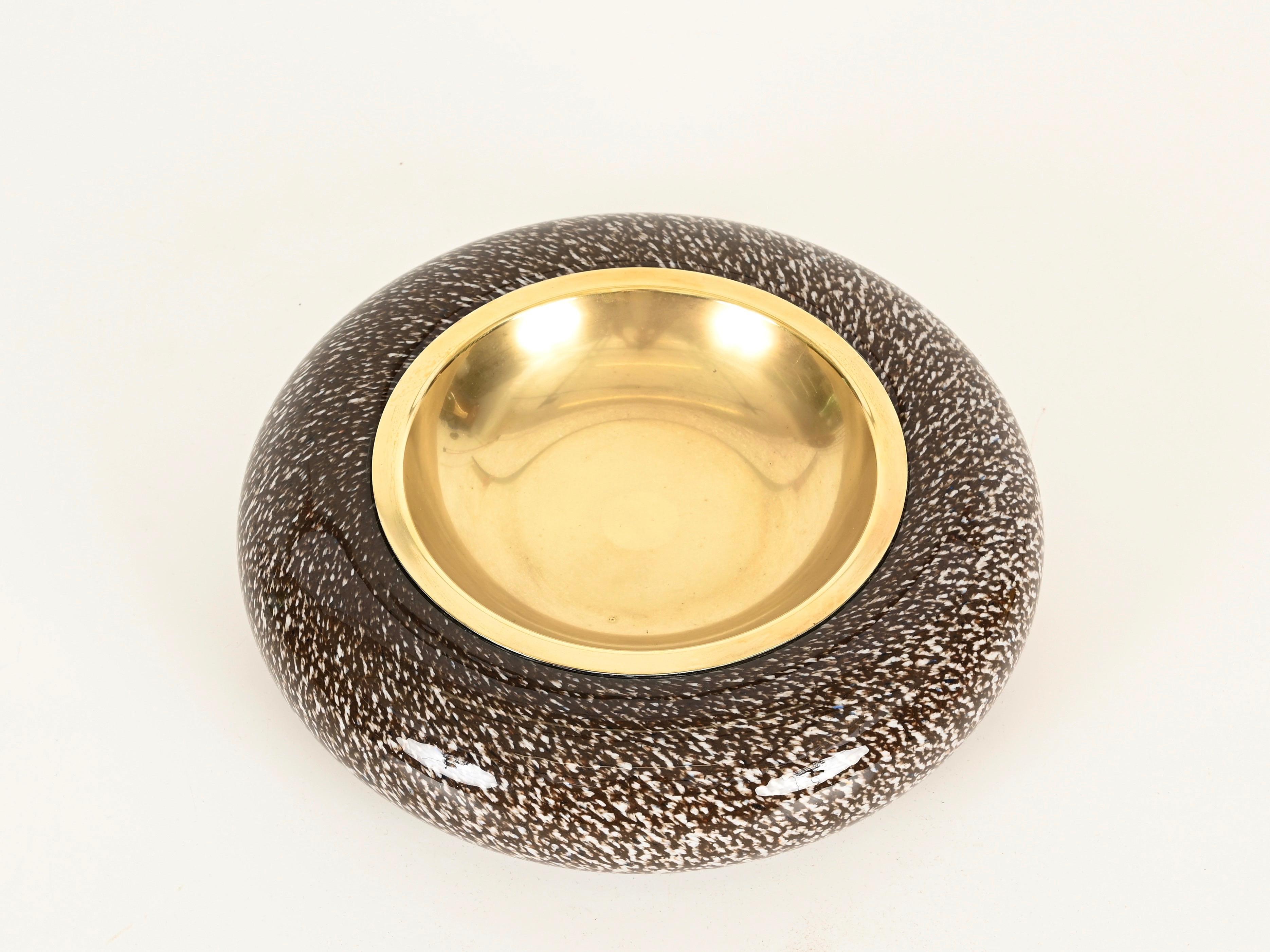 Tommaso Barbi Signiert Murano Glas und Messing Aschenbecher oder Valet Tablett, Italien 1970er im Angebot 4