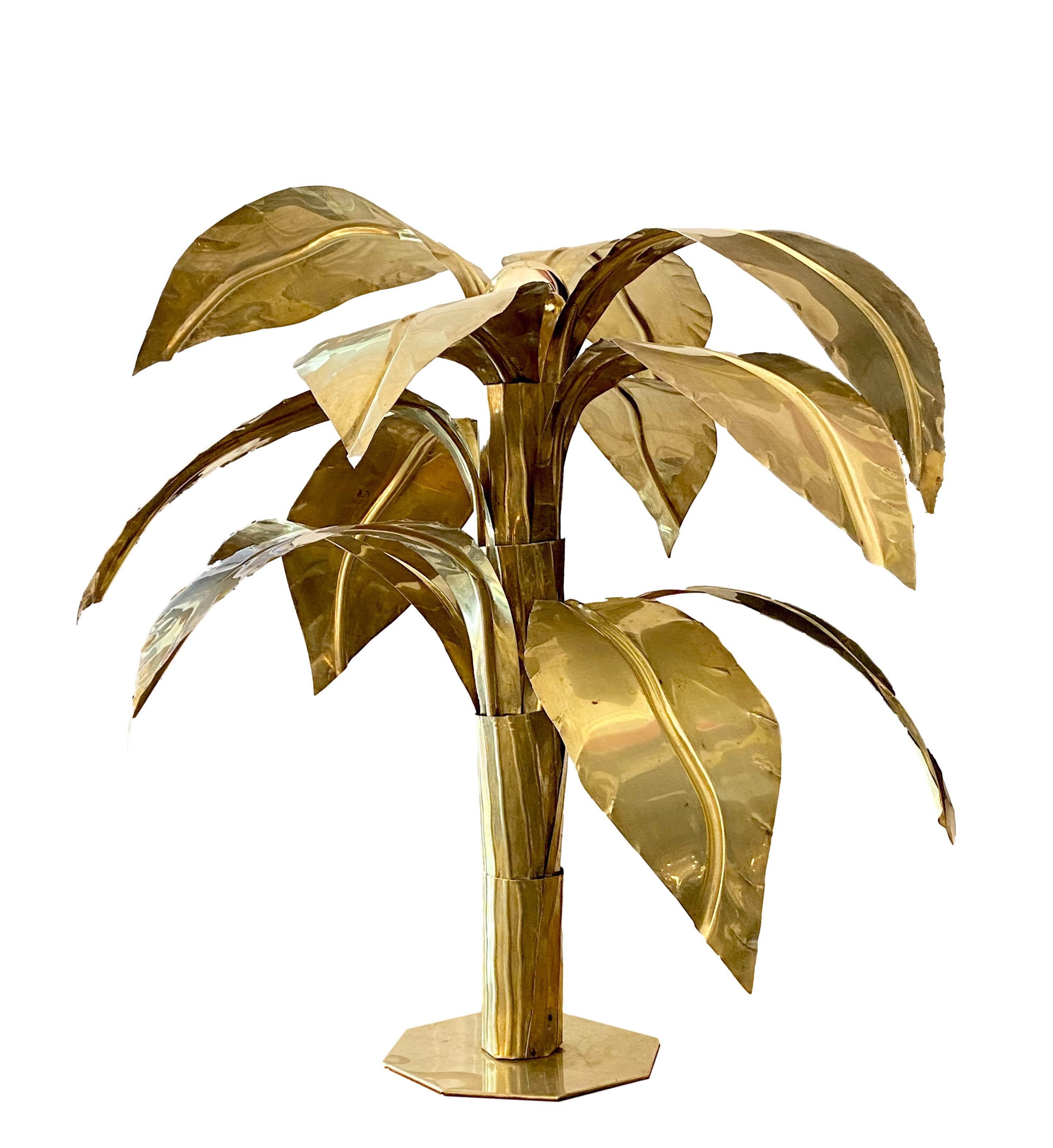 Rare 1970s Hollywood Regency style brass table lamp, similar to a palm tree.