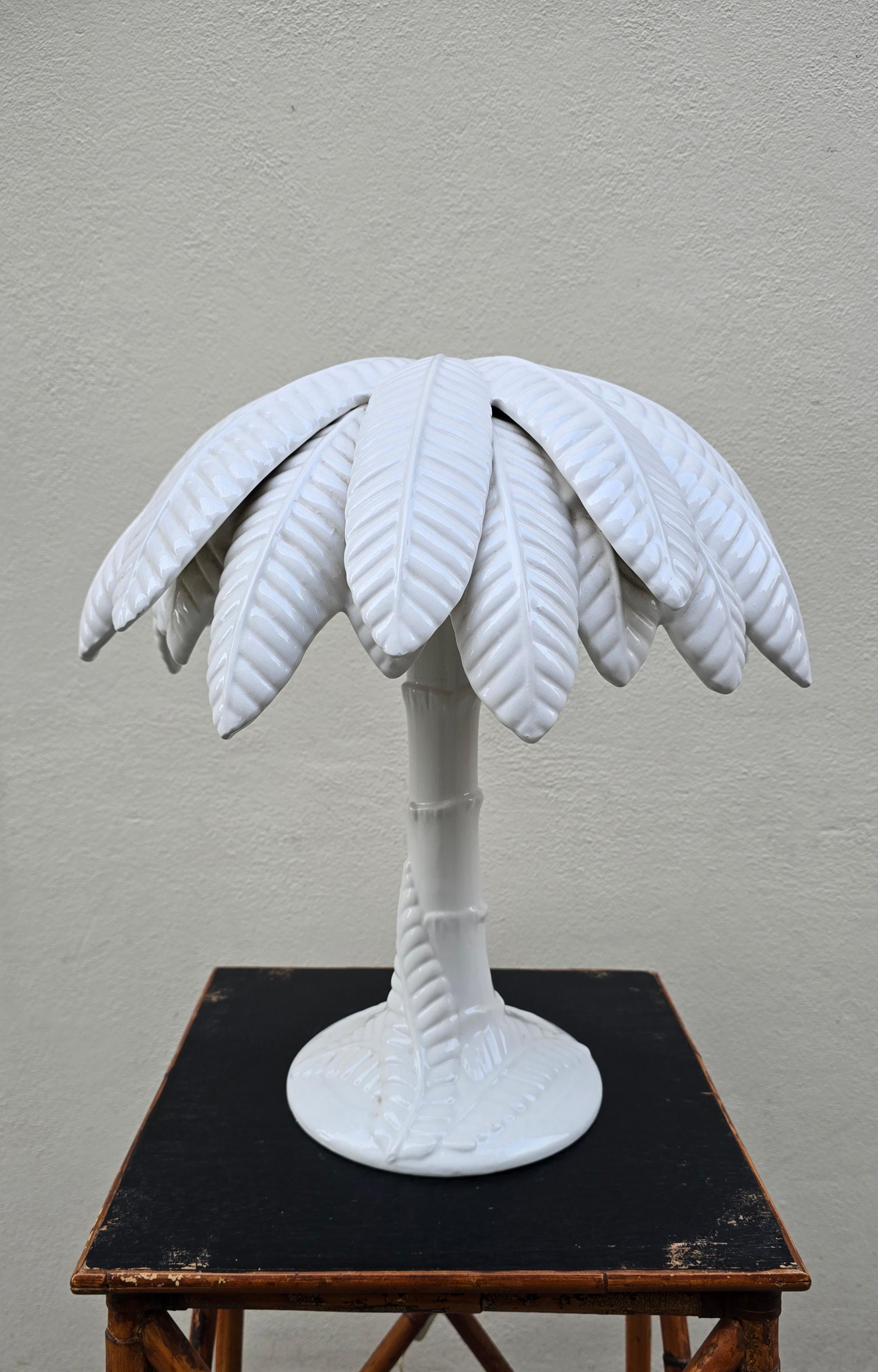 Tommaso Barbi Style White Palm Tree Table Lamp, Italy In Good Condition For Sale In Antwerp, BE