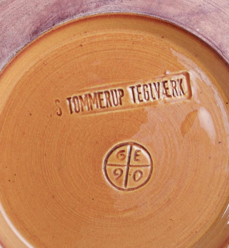 Tommerup Brickworks, Denmark. Large ceramic bowl with polychrome glaze. In Excellent Condition For Sale In København, Copenhagen