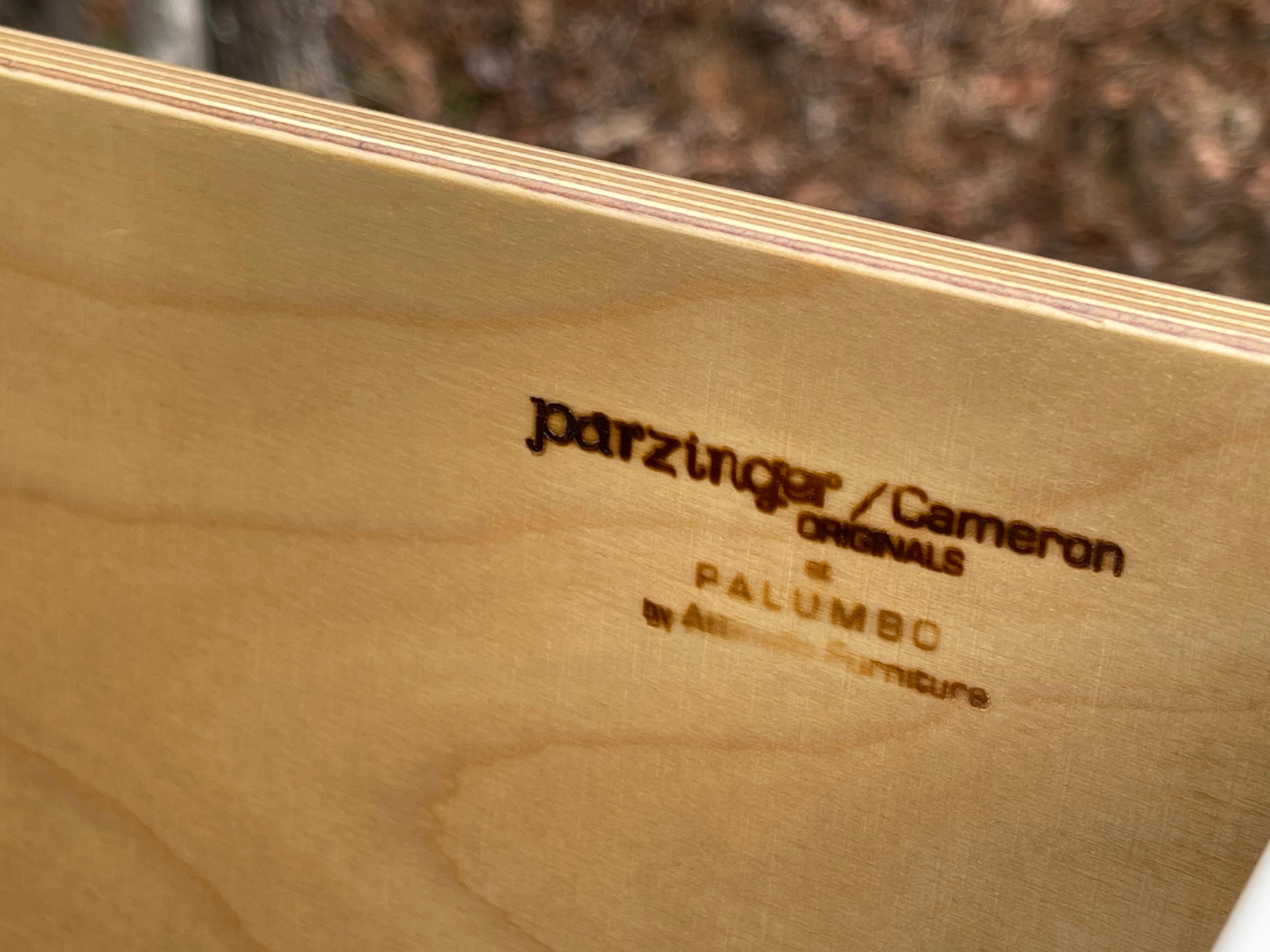Tommi Parzinger 4 Schubladen Weiß lackiert Konsolentisch Credenza (Holz)