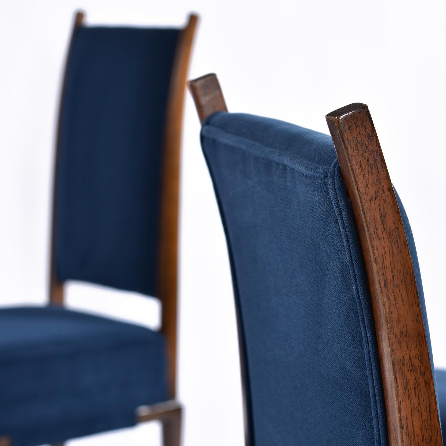 Tommi Parzinger Blue Velvet Walnut High Back Dining Chairs Set of 8 For Sale 3