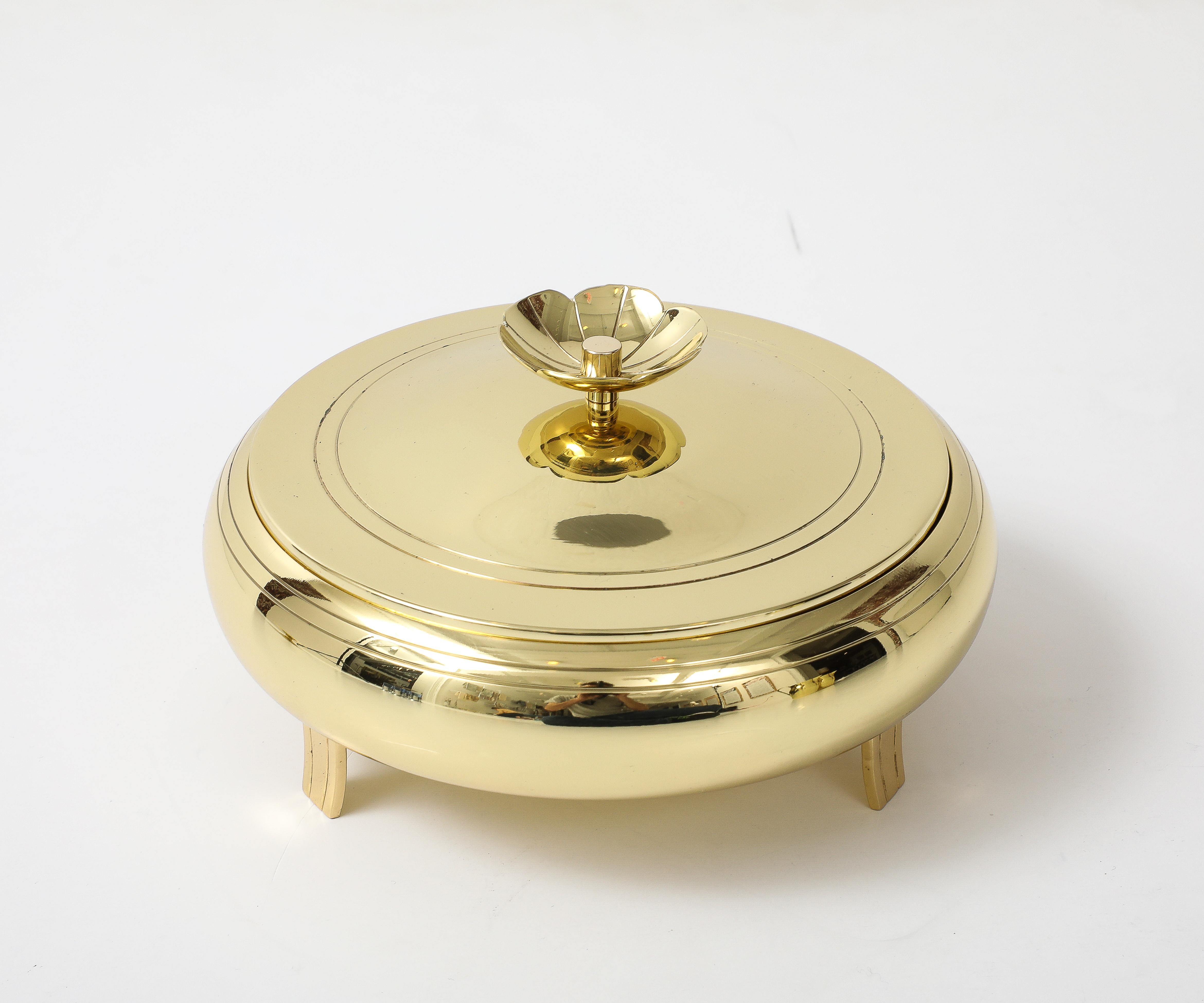 Tommi Parzinger Brass Serving Pieces In Excellent Condition For Sale In New York, NY