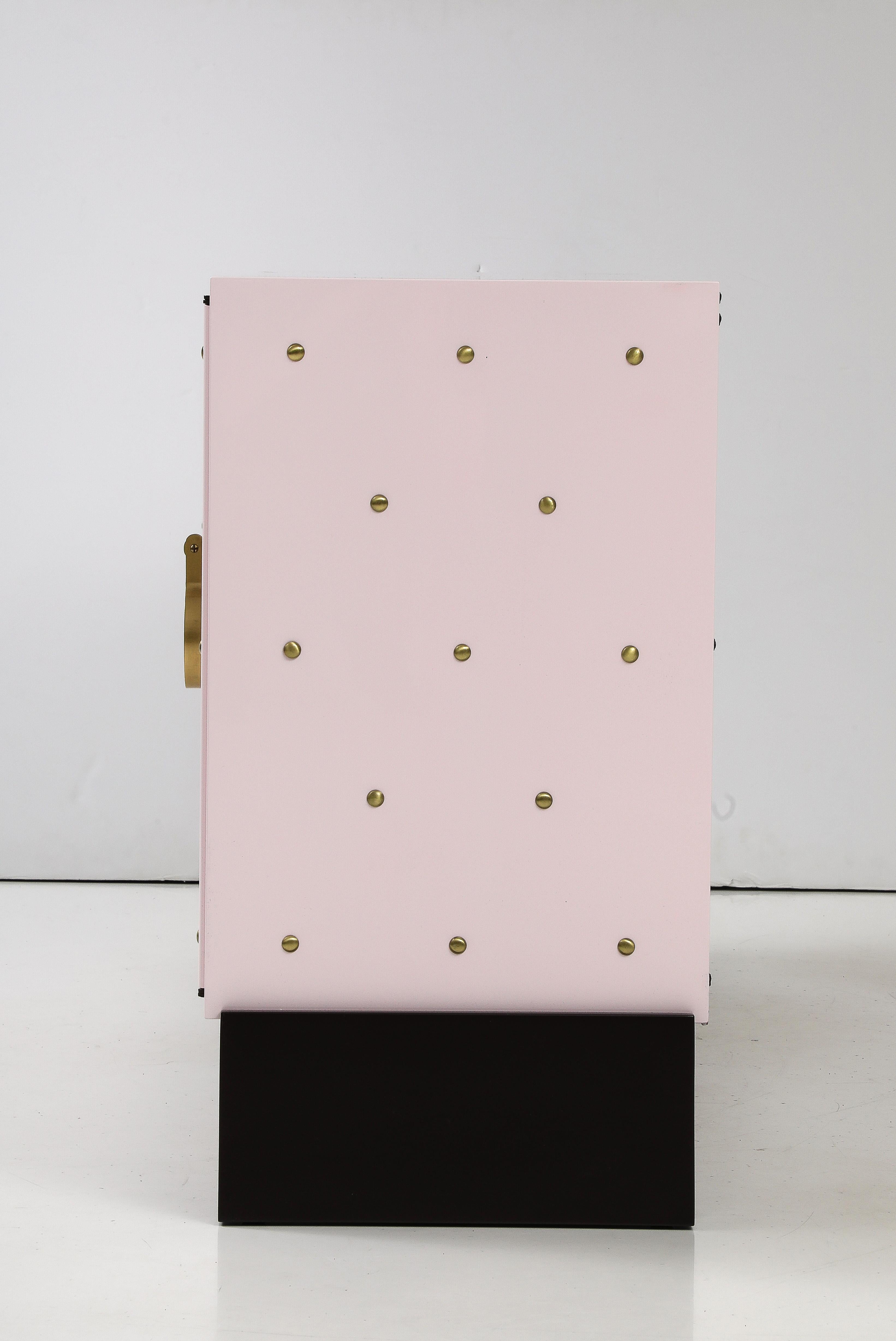 Tommi Parzinger Brass Stud, Shell Pink Lacquer Credenza, Signed In Excellent Condition For Sale In New York, NY