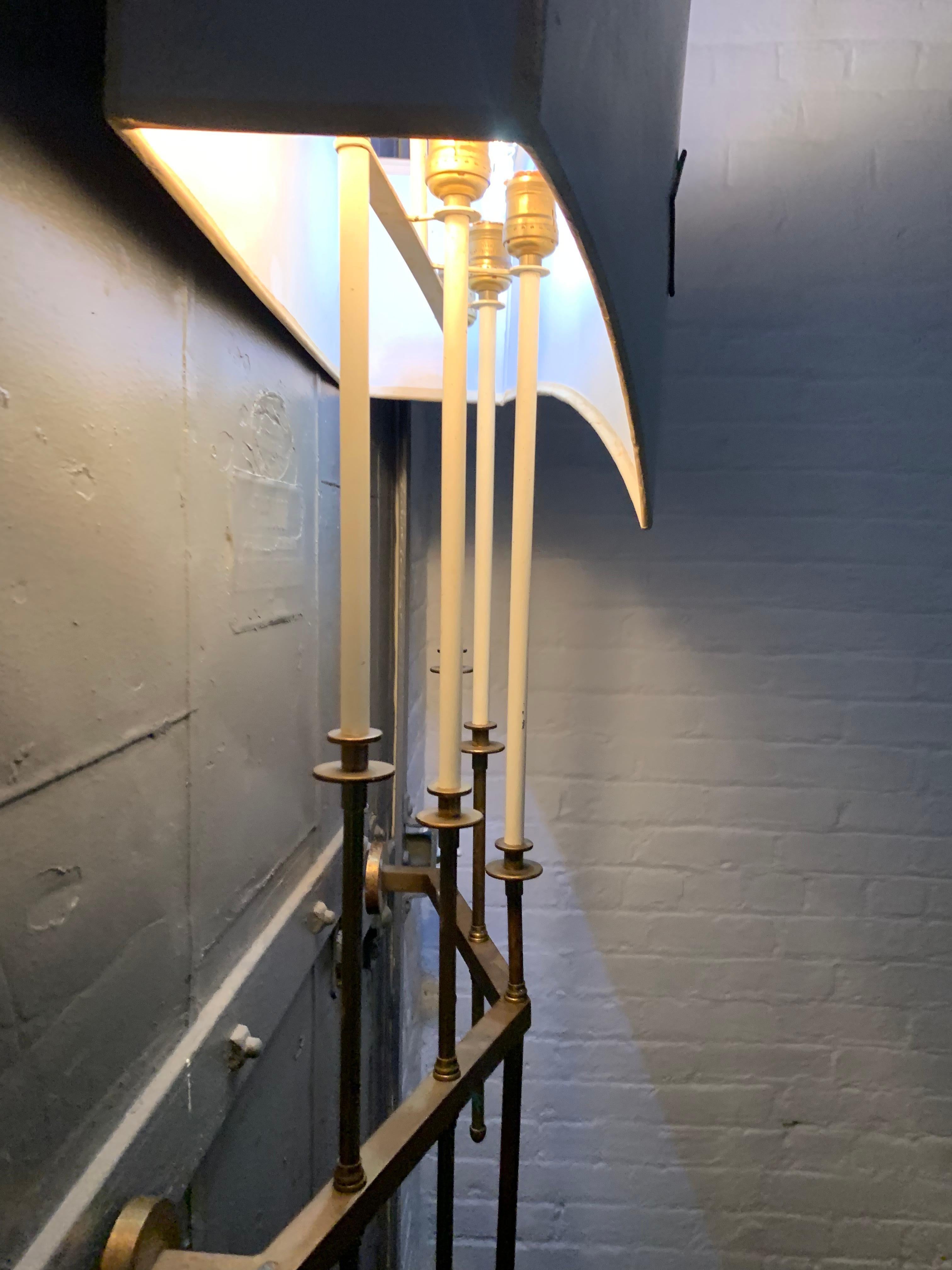 Tommi Parzinger Brass Wall Light Fixture Sconce Candelabra 1950s Modern Regency For Sale 2