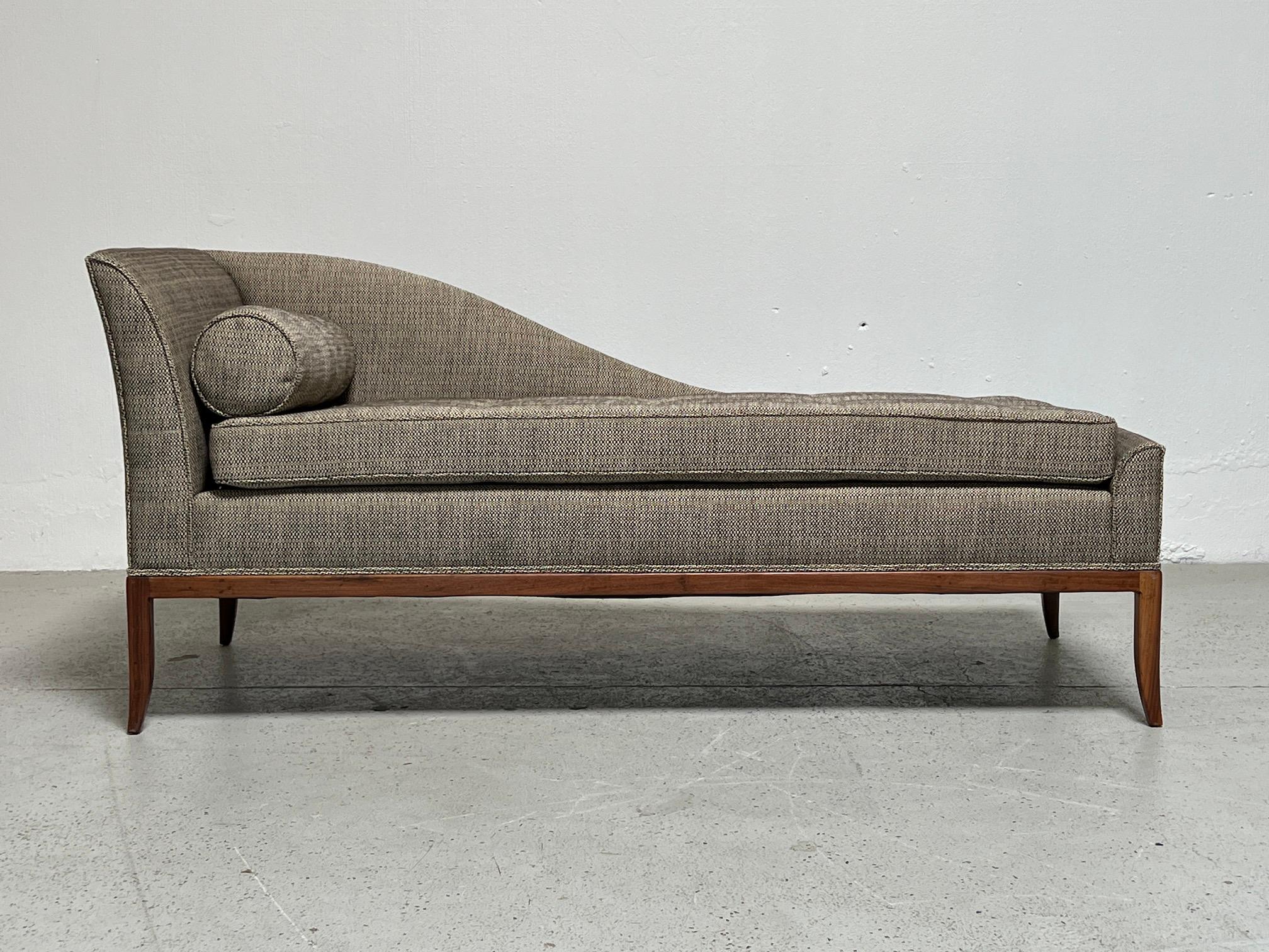 An elegant chaise lounge model 201 designed by Tommi Parzinger for Parzinger Originals, 1950's. Fully restored. 